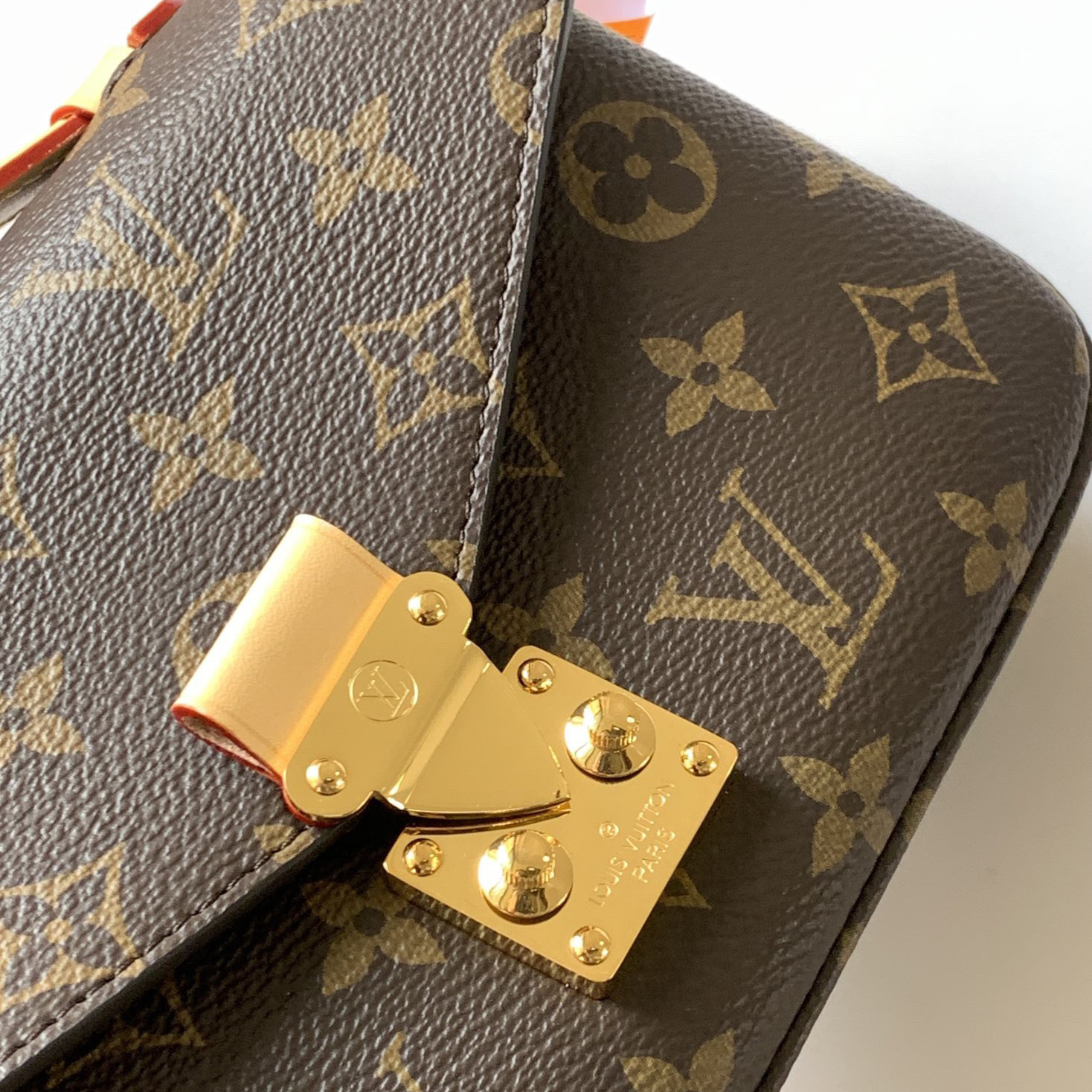 LV Designer Bag Shoulder Bag Luxury Bag Purse Tote Classic Logo Women's Tramp Bag High Quality Leather Crossbody  Fashion Printed Hand Bag