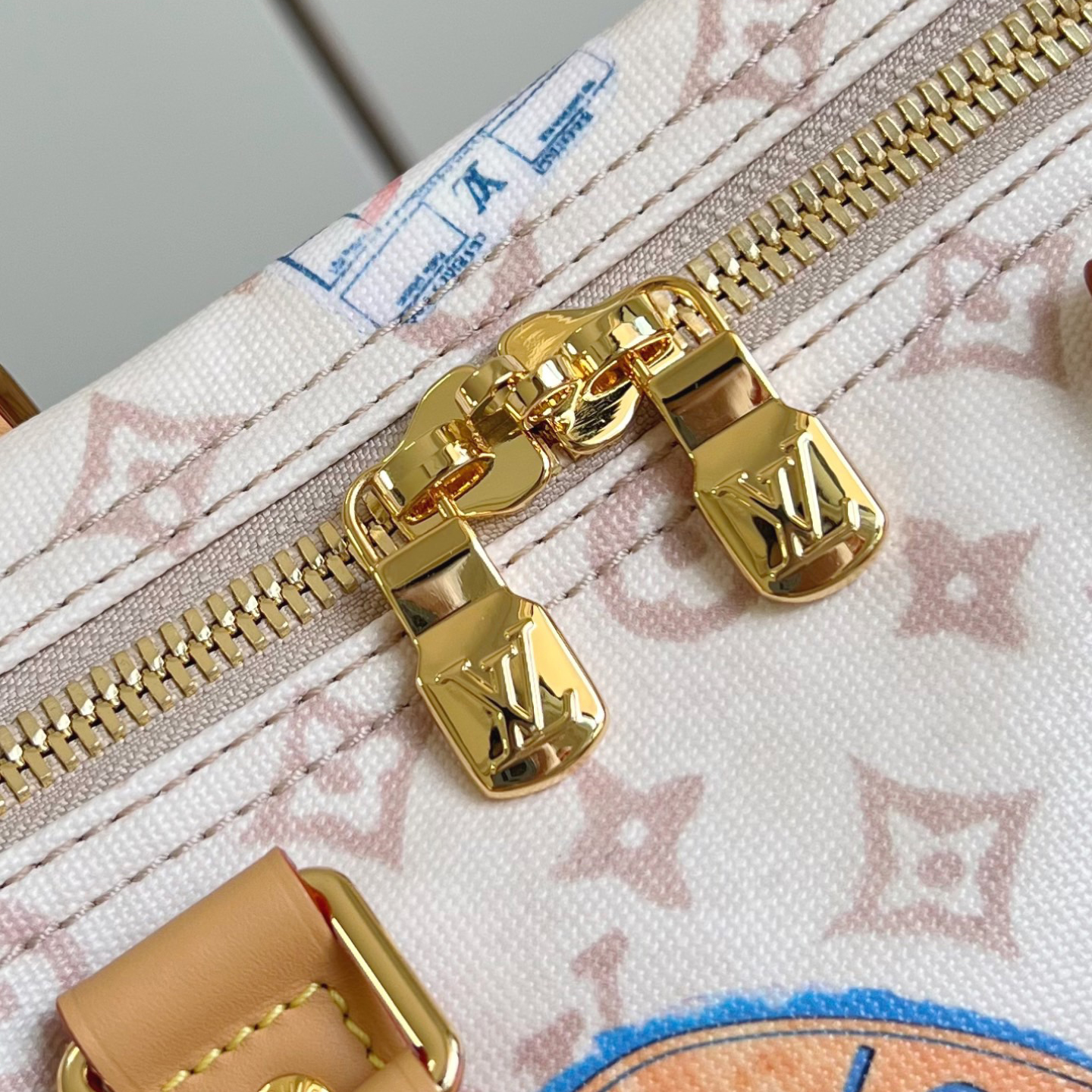 LV The Handbag Interprets Monogram Dune Elements With Retro Brushstrokes Paired With Airplane Shaped Decorations And Collage Effect Labels Luxury Bag Purse Classic Logo Women's Tramp Bag High Quality Leather Crossbody Fashion Printed Bag