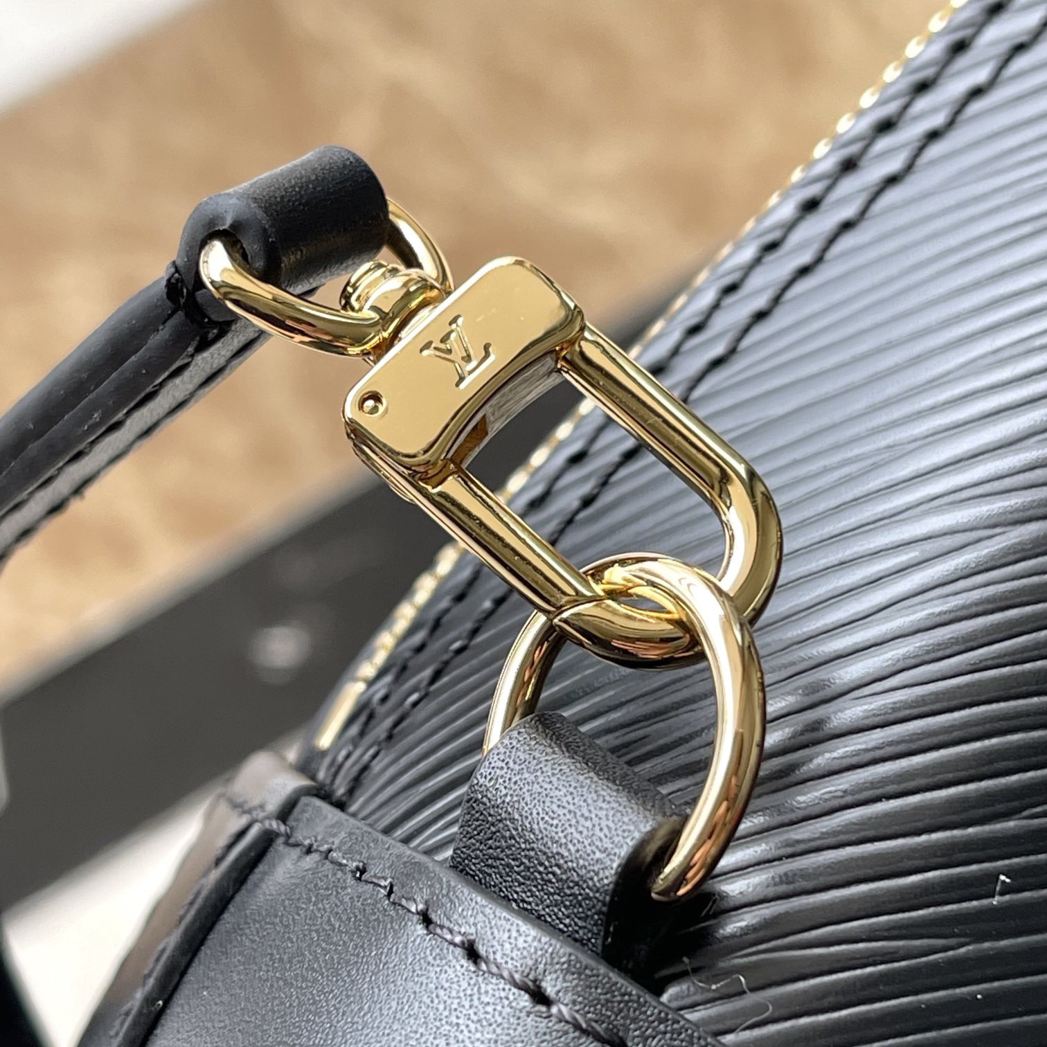 LV Designer Women's Shoulder Bag Luxury Bag Detachable And Adjustable Shoulder High Quality Leather Crossbody Fashion Hand Bag