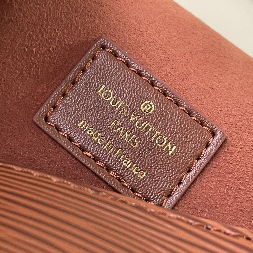 LV Designer Bag Shoulder Bag Luxury Bag Purse Tote Classic Logo Women's Tramp Bag High Quality Leather Crossbody  Fashion Hand Bag