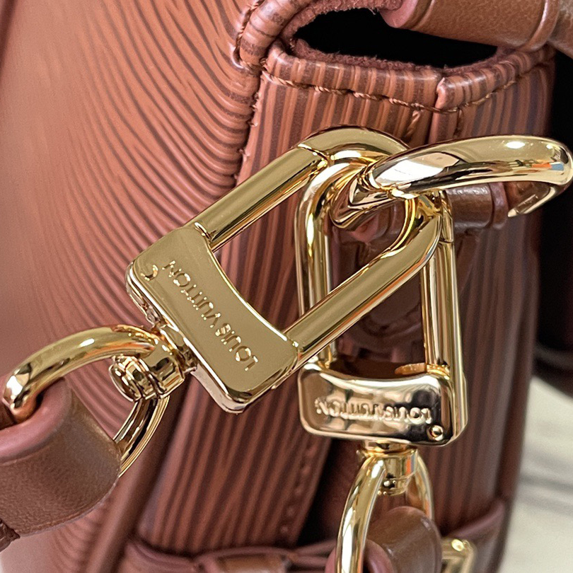 LV Designer Bag Shoulder Bag Luxury Bag Purse Tote Classic Logo Women's Tramp Bag High Quality Leather Crossbody  Fashion Hand Bag