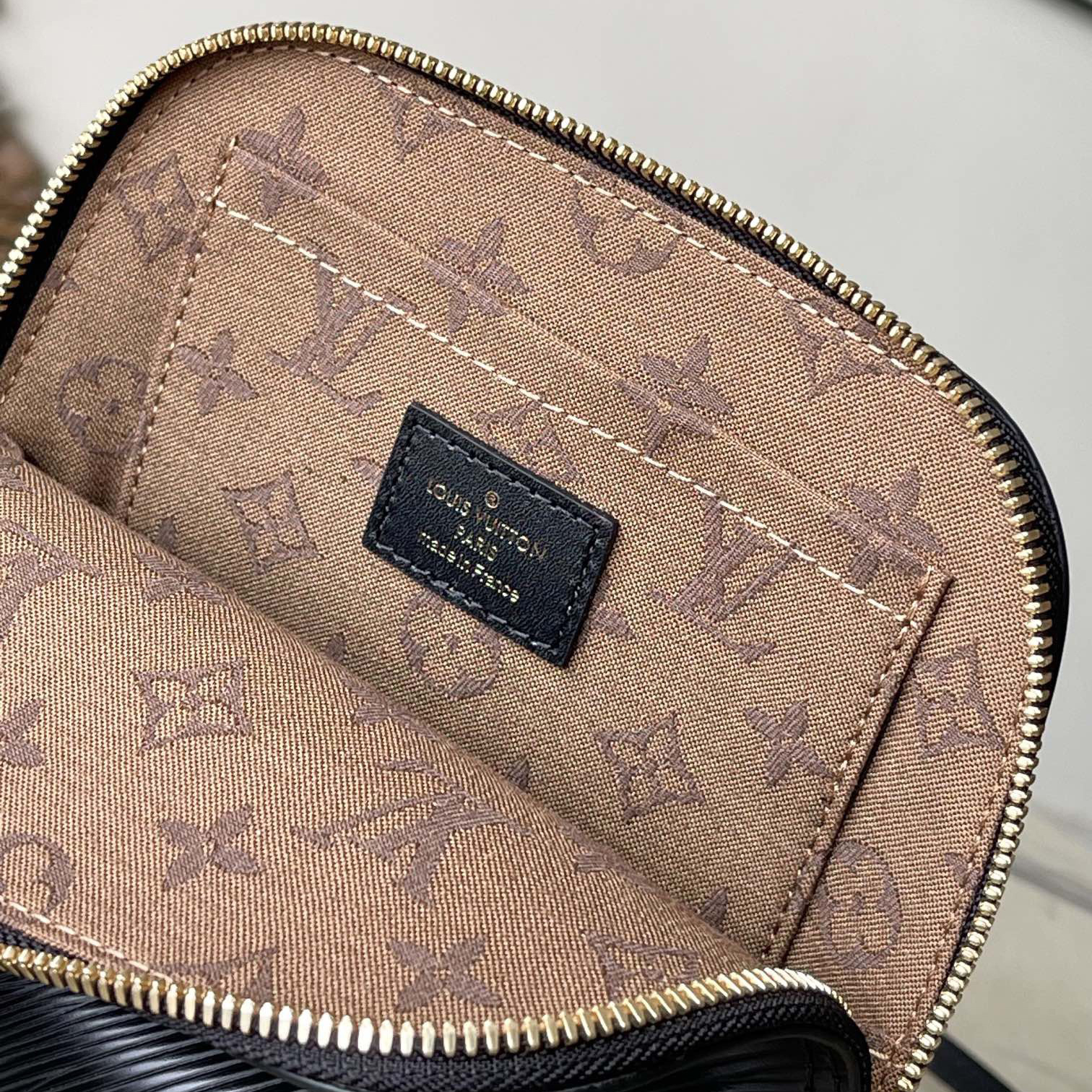 LV Designer Women's Shoulder Bag Luxury Bag Detachable And Adjustable Shoulder High Quality Leather Crossbody Fashion Hand Bag