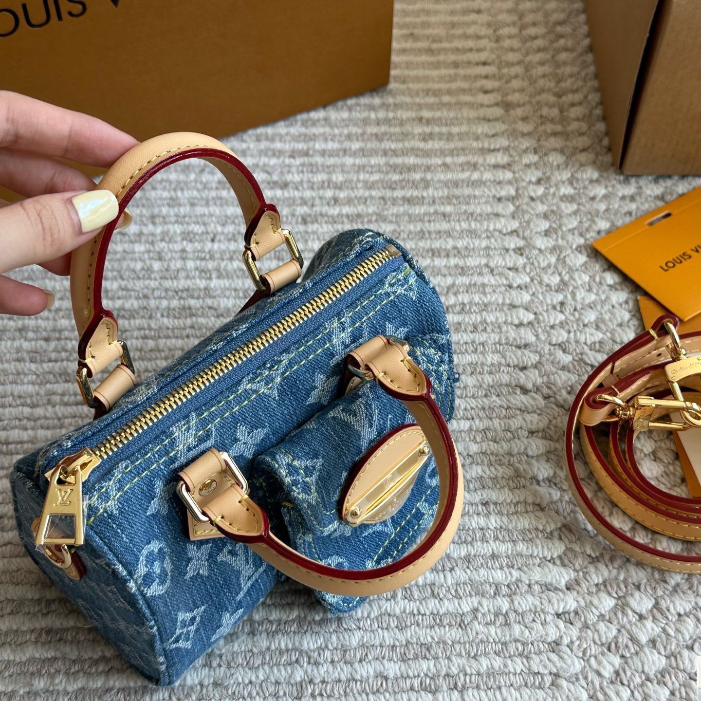 LV Designer Bag Luxury Leather Crossbody Shoulder Underarm Bag Ladies Women's Fashion Printed Chain Zipper Closure Purse