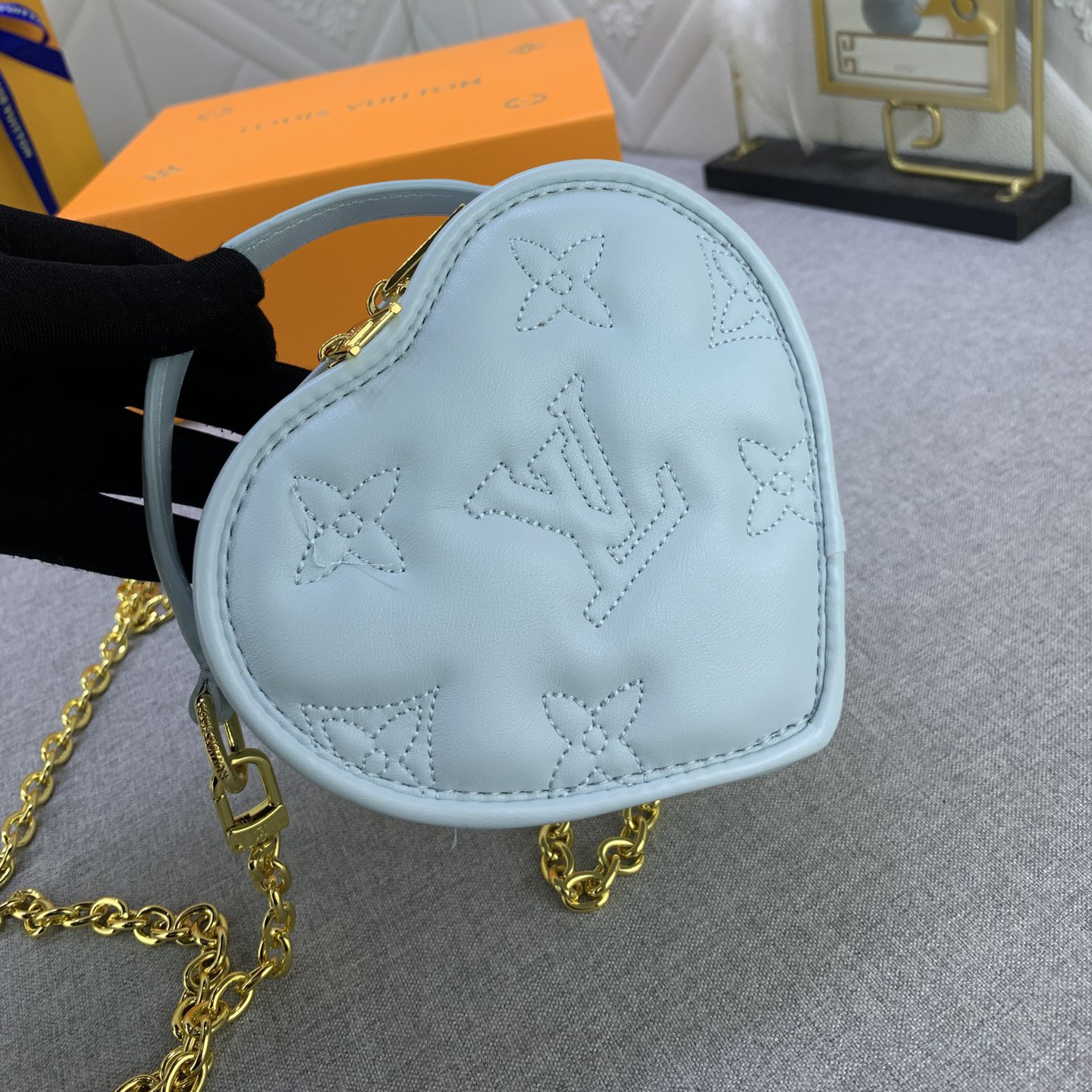 LV Designer Bagss Luxury Love Shape Bag Shoulder Bag Crossbody Purse Ladies Fashion Mini Bag High Quality Leather Zipper Armpit Bag