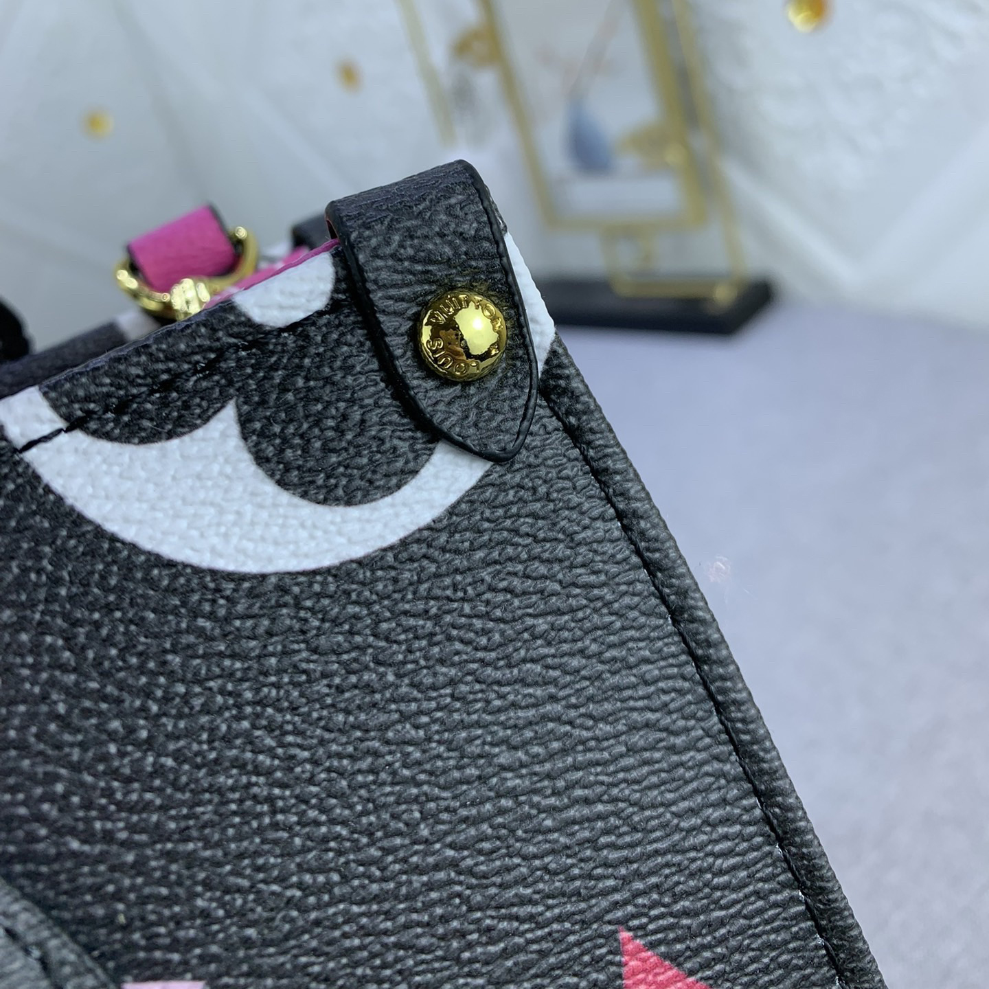 LV Designer Bag Fashion Luxury Bag Crossbody Bag Handbag Women's Casual Handbag Fashion Chain Crossbody Bag Women's Large Capacity Bag