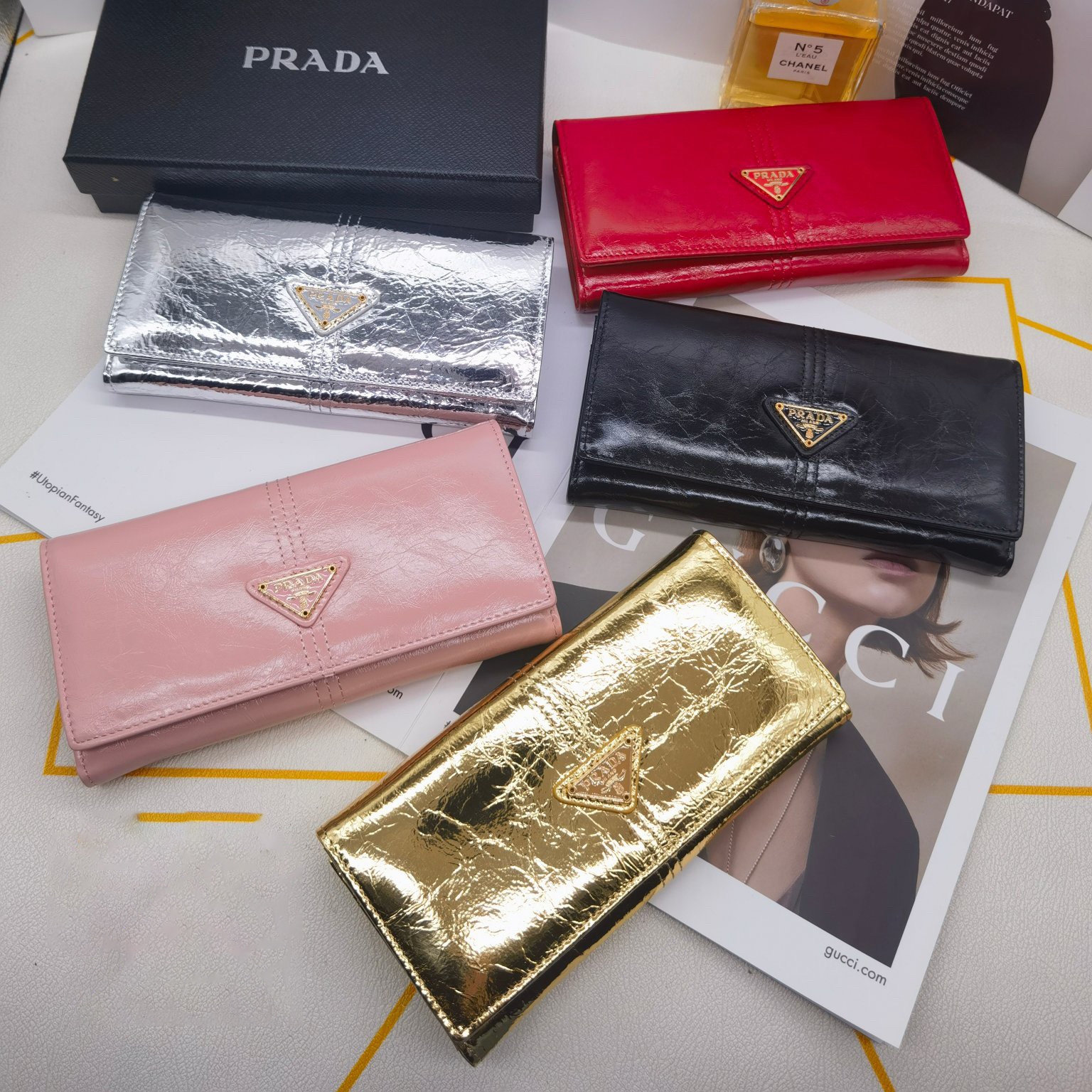Prada Long Wallet for Women New Fashion Versatile Simple Niche Design Clutch bag Multi-Card Designer Package Slot ID Holder Bag
