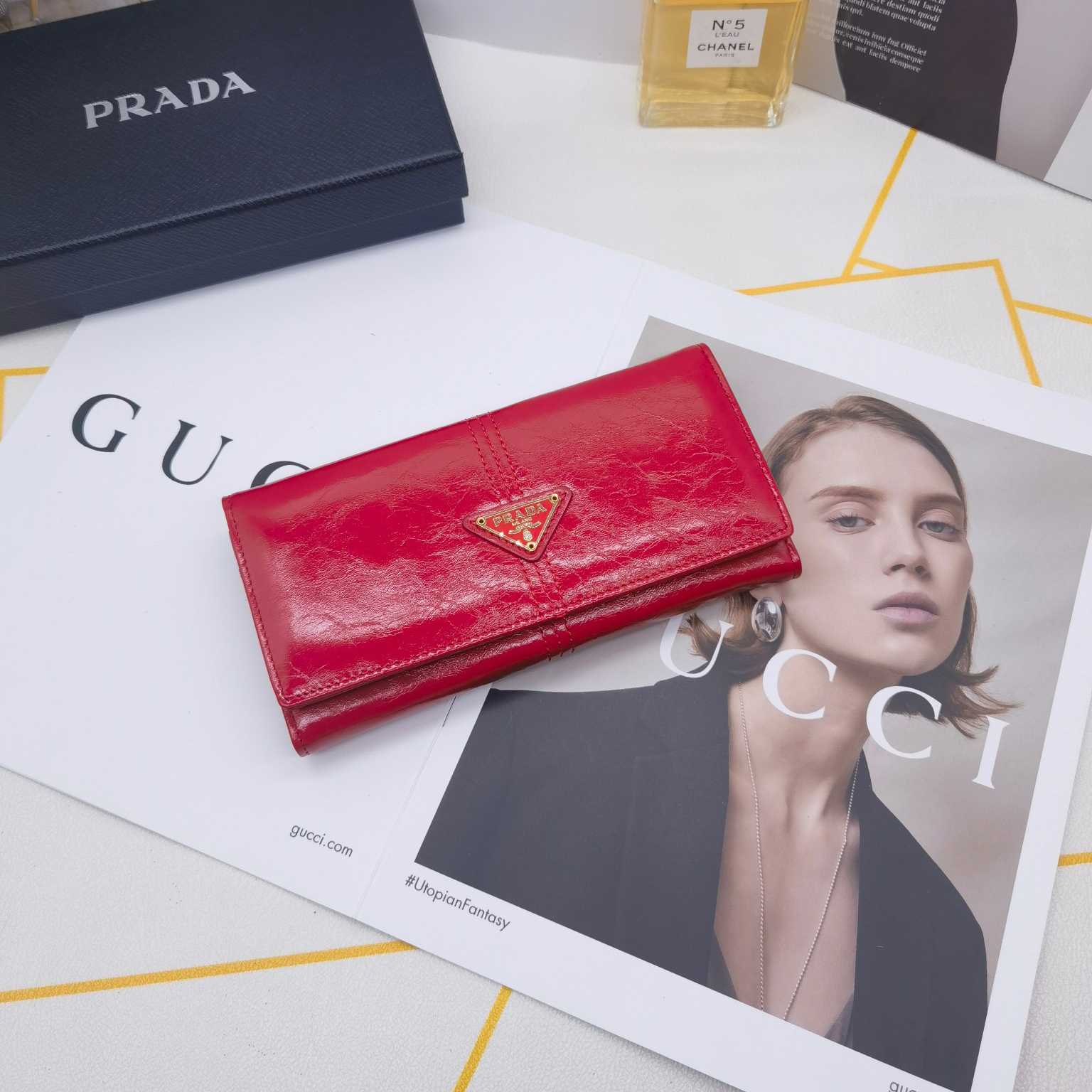 Prada Long Wallet for Women New Fashion Versatile Simple Niche Design Clutch bag Multi-Card Designer Package Slot ID Holder Bag