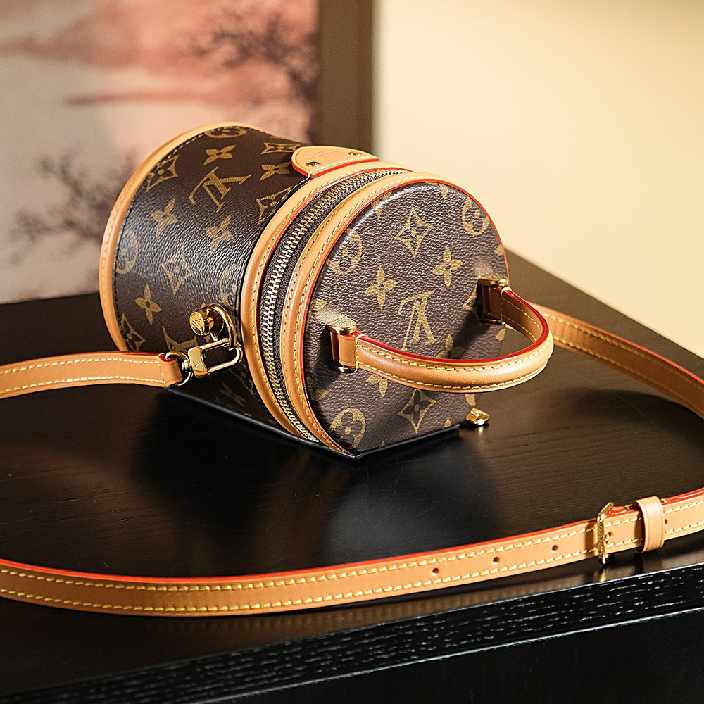 LV Designer Bag Shoulder Bag Bucket Women Luxury Bag Luxury Temperament Graffiti Cylindrical Everything Stylish Bag