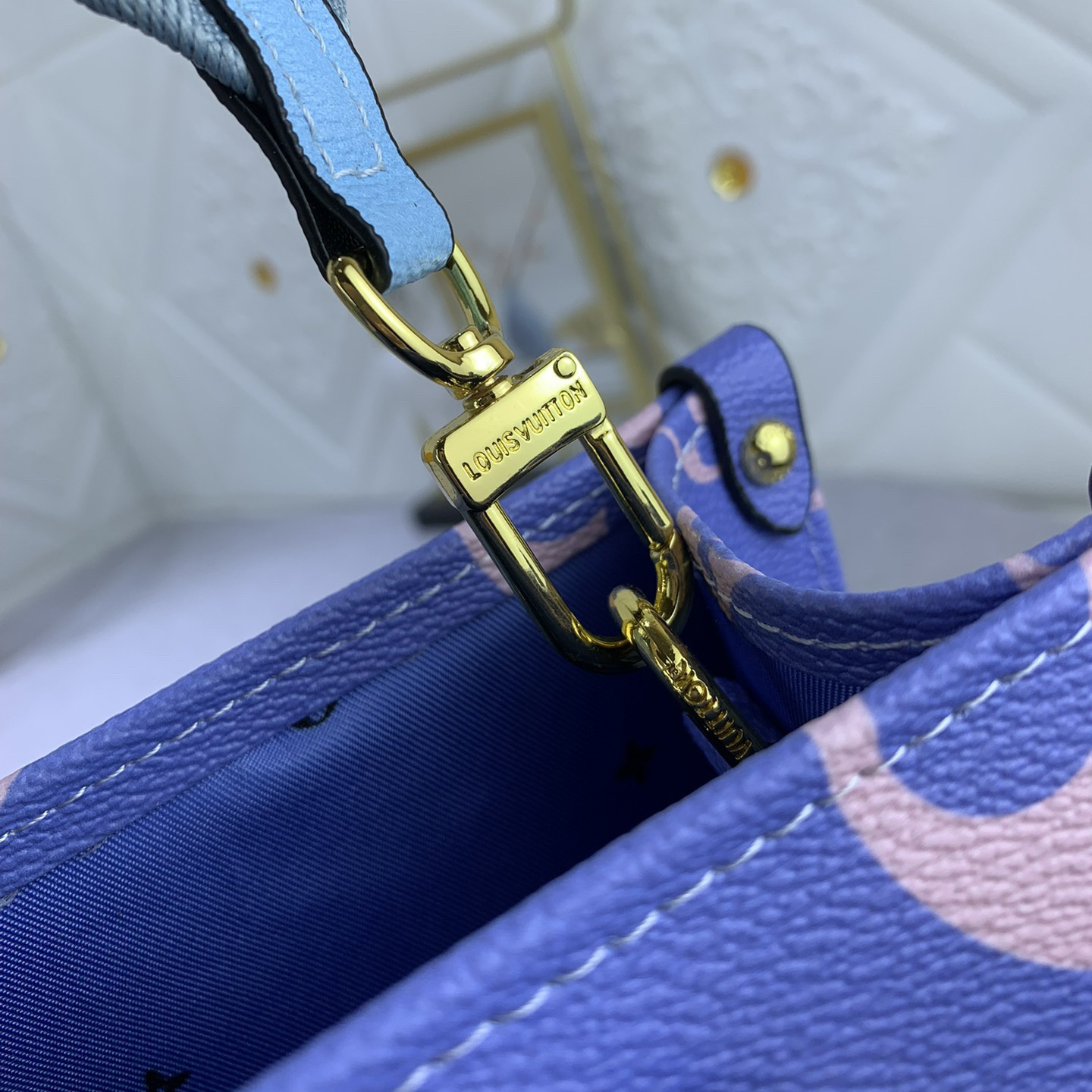 LV Designer Bag Fashion Luxury Bag Crossbody Bag Handbag Women's Casual Handbag Fashion Chain Crossbody Bag Women's Large Capacity Bag