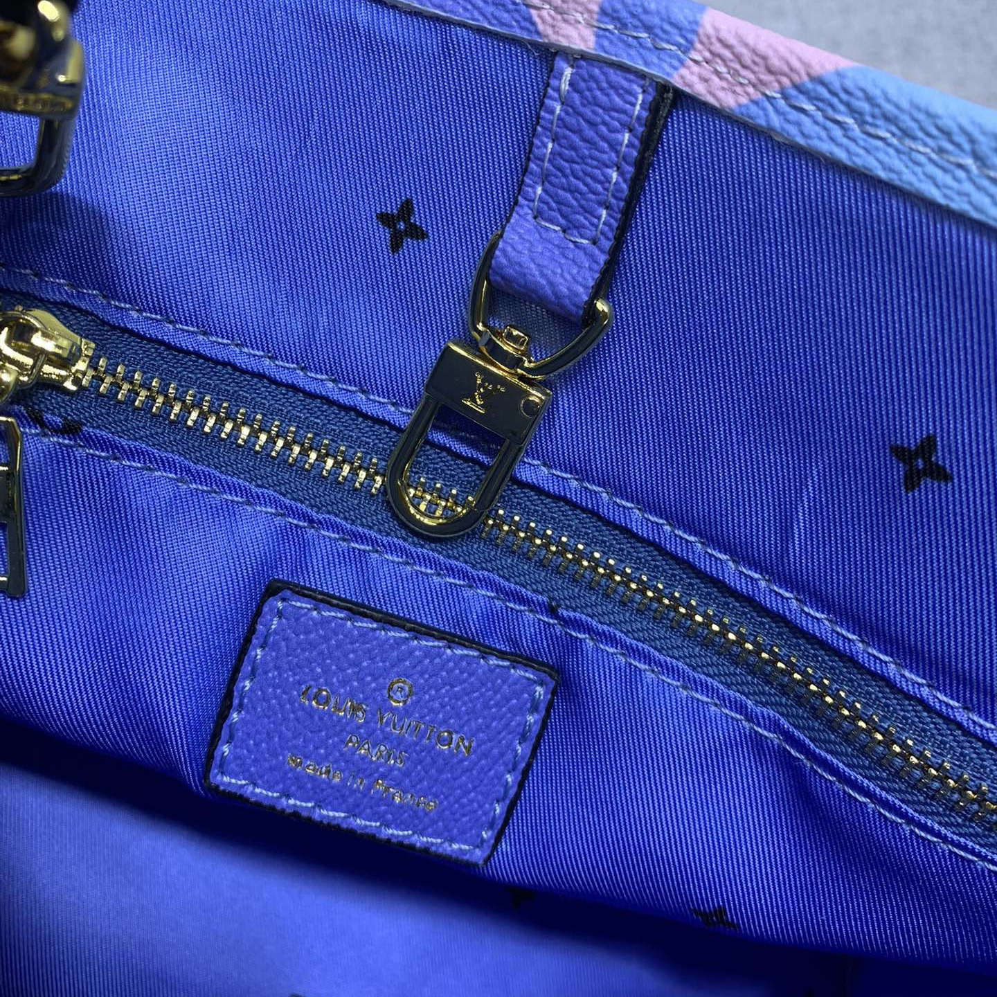 LV Designer Bag Fashion Luxury Bag Crossbody Bag Handbag Women's Casual Handbag Fashion Chain Crossbody Bag Women's Large Capacity Bag