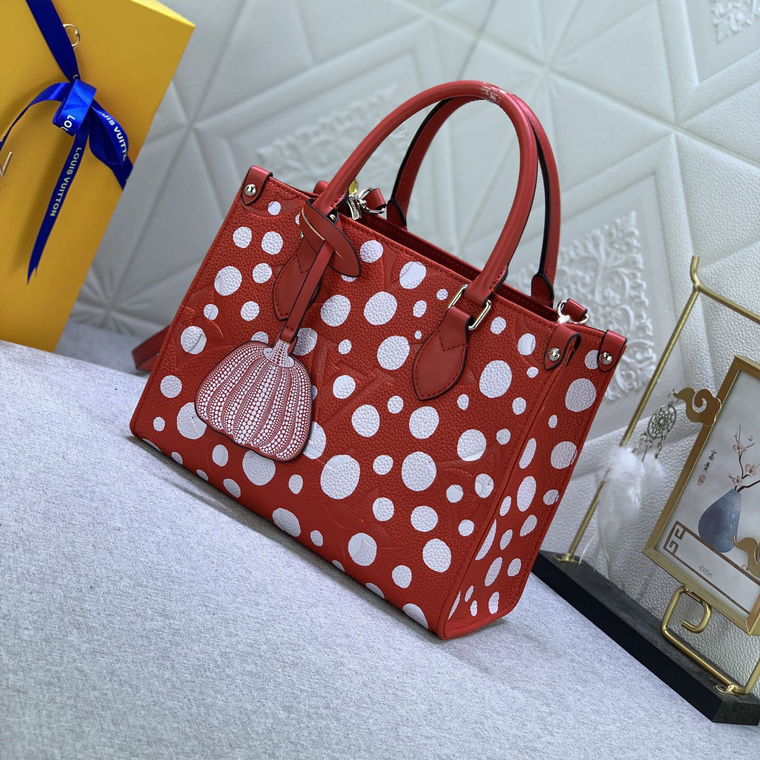 LV Designer Bagss Luxury Bag Printed Handbag The Its Ample Interior Can Accommodate Printed Laptops And Other Office Supplies Fashion Bag High Quality Leather Bag
