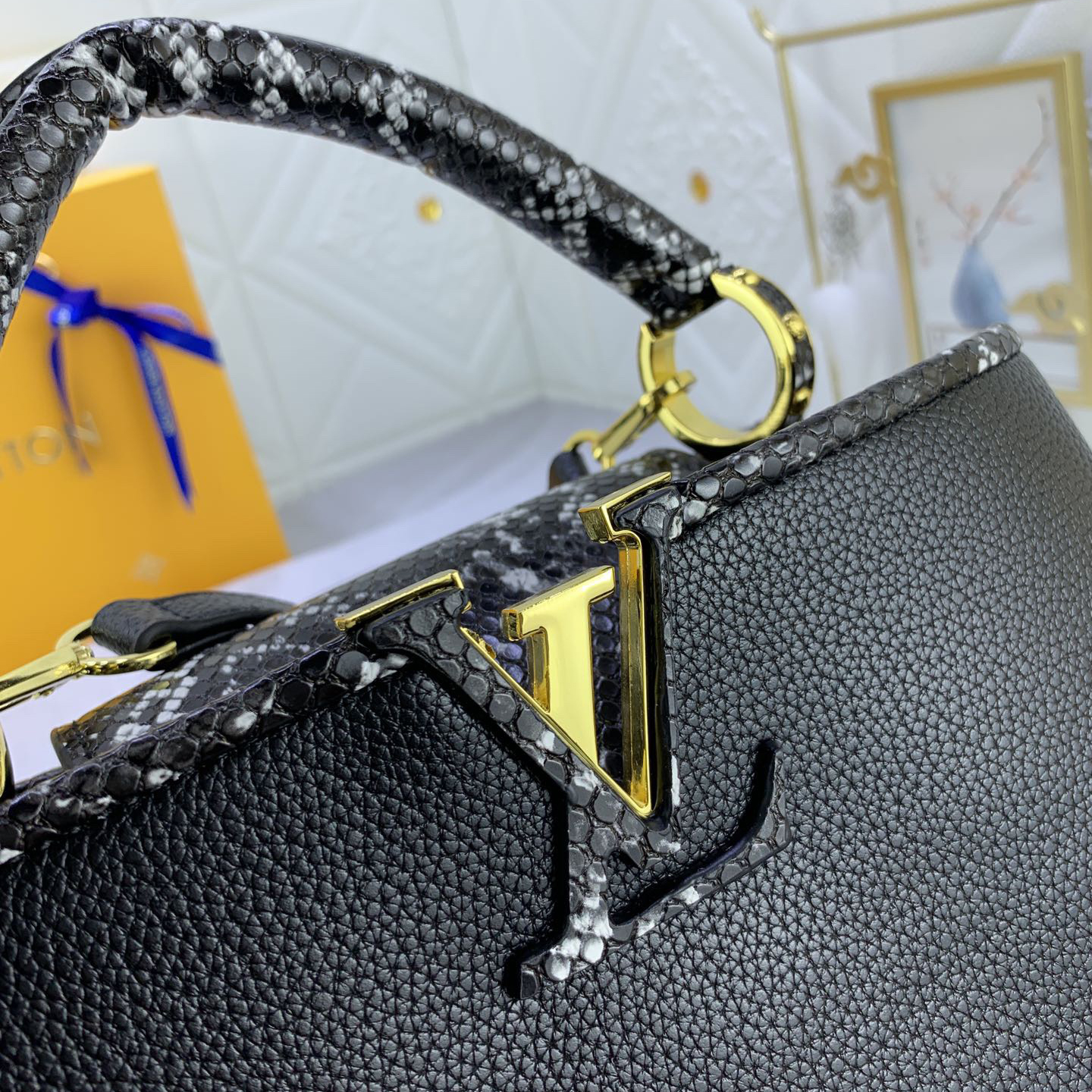 LV Designer Bagss Luxury Bag Shoulder Bag Paired With Lv Letter Iconic Side Rings And Monogram Floral Flip Cover Crossbody Purse Ladies Fashion Bag High Quality Leather Zipper Armpit Bag