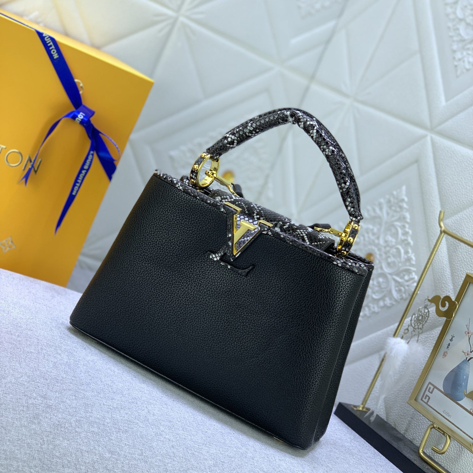 LV Designer Bagss Luxury Bag Shoulder Bag Paired With Lv Letter Iconic Side Rings And Monogram Floral Flip Cover Crossbody Purse Ladies Fashion Bag High Quality Leather Zipper Armpit Bag
