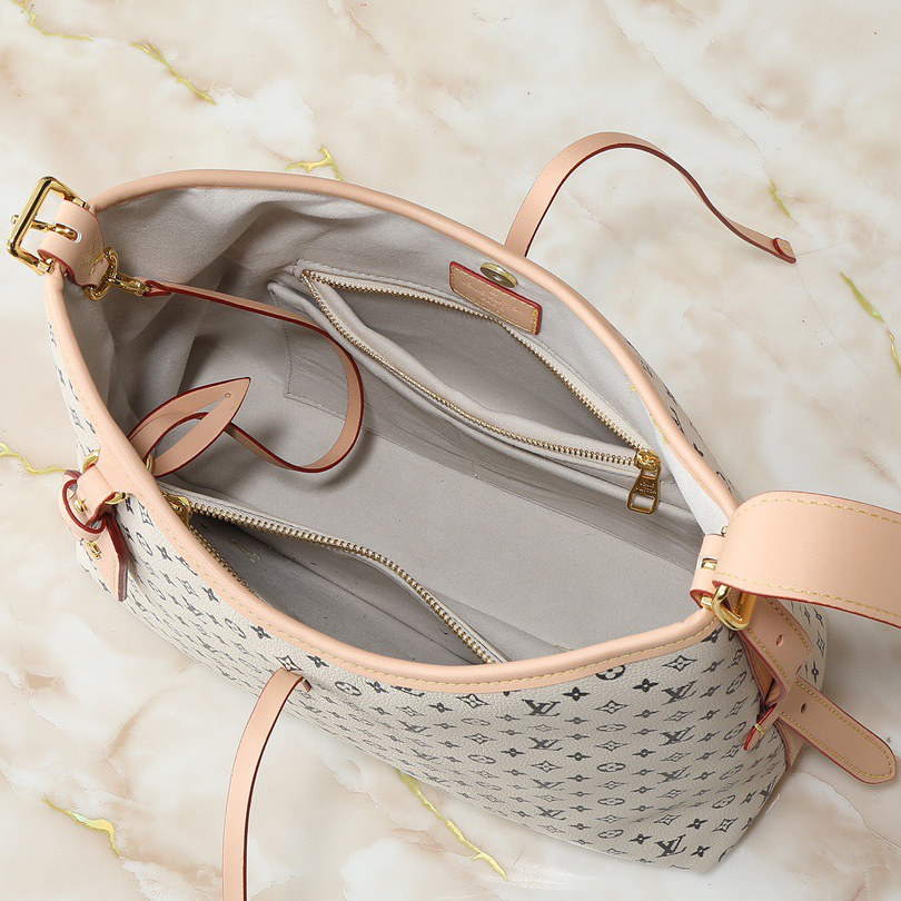 LV Designer Bagss Luxury Bag Shoulder Bag Embossed Leather Abundant Configuration With A Neat Inner Layer Large Inner Bag Ladies Fashion Bag High Quality Leather Bag