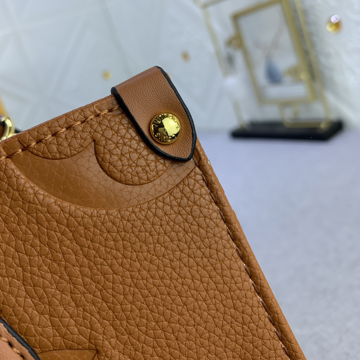 LV Designer Bagss Luxury Bag Printed Handbag The Its Ample Interior Can Accommodate Printed Laptops And Other Office Supplies Fashion Bag High Quality Leather Bag