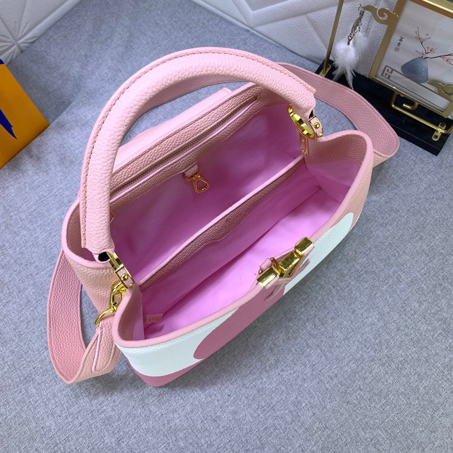 LV Designer Bagss Luxury Bag Shoulder Bag Paired With Lv Letter Iconic Side Rings And Monogram Floral Flip Cover Crossbody Purse Ladies Fashion Bag High Quality Leather Zipper Armpit Bag