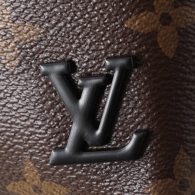 LV Designer Bagss Exploring Crossbody Travel With Exquisite Configuration Of Coated Canvas Main Compartment Inner Bag Ensures Secure Storage Available For Both Men And Women Luxury Diagonal Package