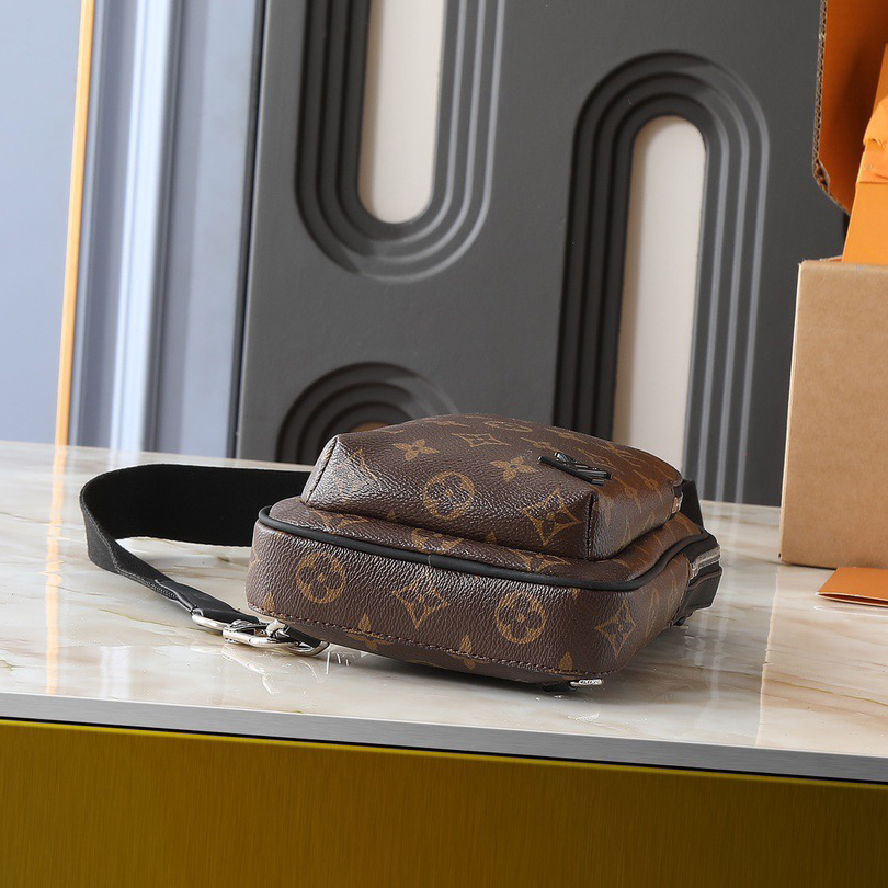 LV Designer Bagss Exploring Crossbody Travel With Exquisite Configuration Of Coated Canvas Main Compartment Inner Bag Ensures Secure Storage Available For Both Men And Women Luxury Diagonal Package