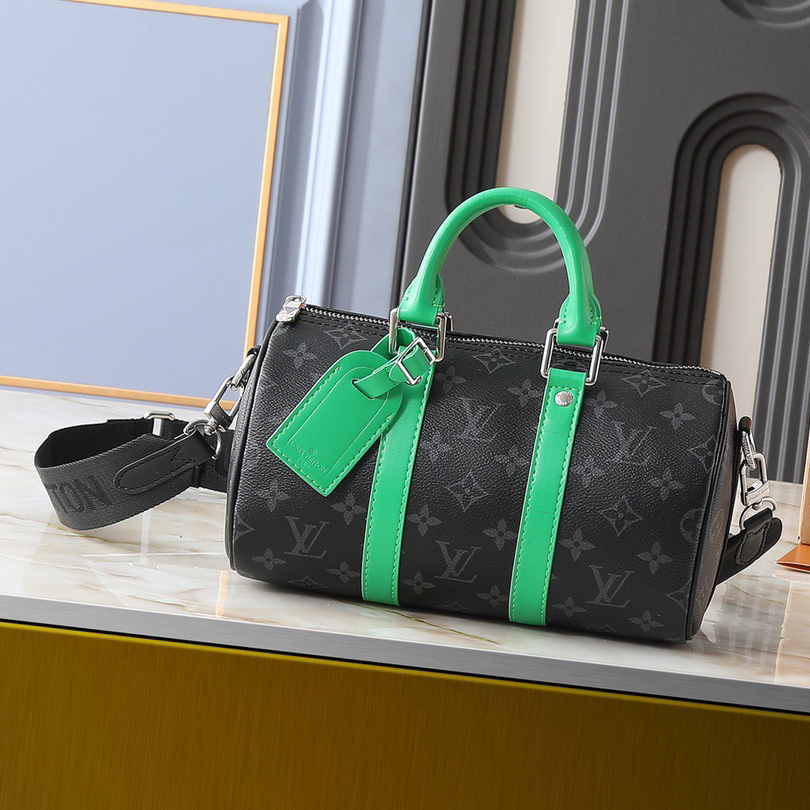 LV Designer Bag Paired With Antique Metal Parts And A Side Strap Handle Made Of Bright Leather The Compact Design Of The Brand Is Suitable For Urban Travel The Roller Handle And Detachable And Adjustable Fabric Shoulder Strap Enable Multiple Carrying