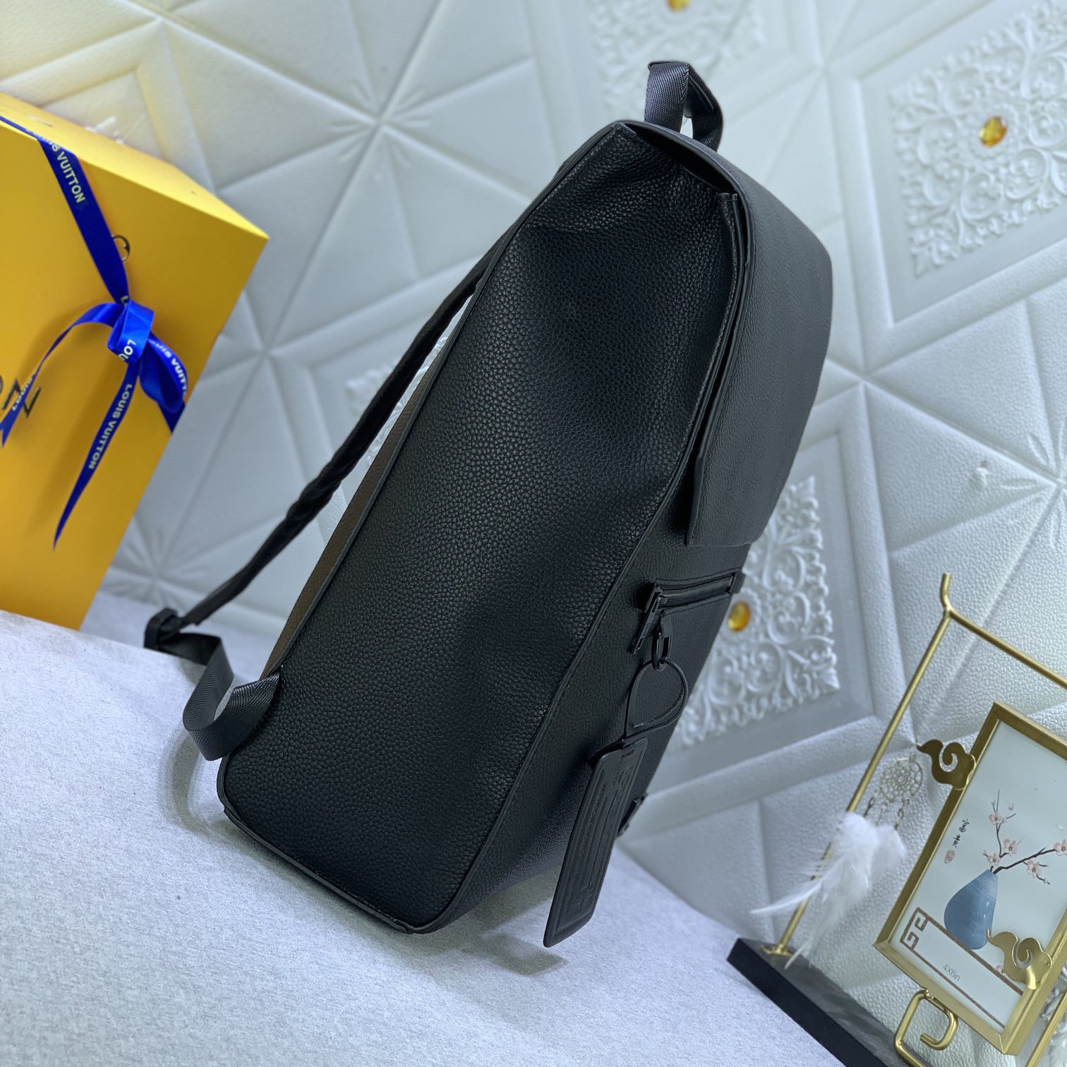 LV Stylish Design Men's And Women's Outdoor Backpack For Studen Backpack Shoulder Simple Yet Sophisticated, Trendy And Cool Style