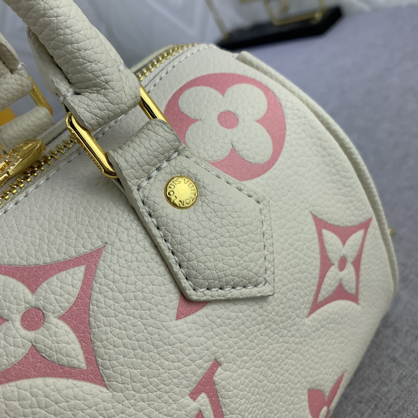 LV Designer Bag Luxury Leather Crossbody Shoulder Underarm Bag Ladies Women's Fashion Printed Chain Zipper Closure Purse