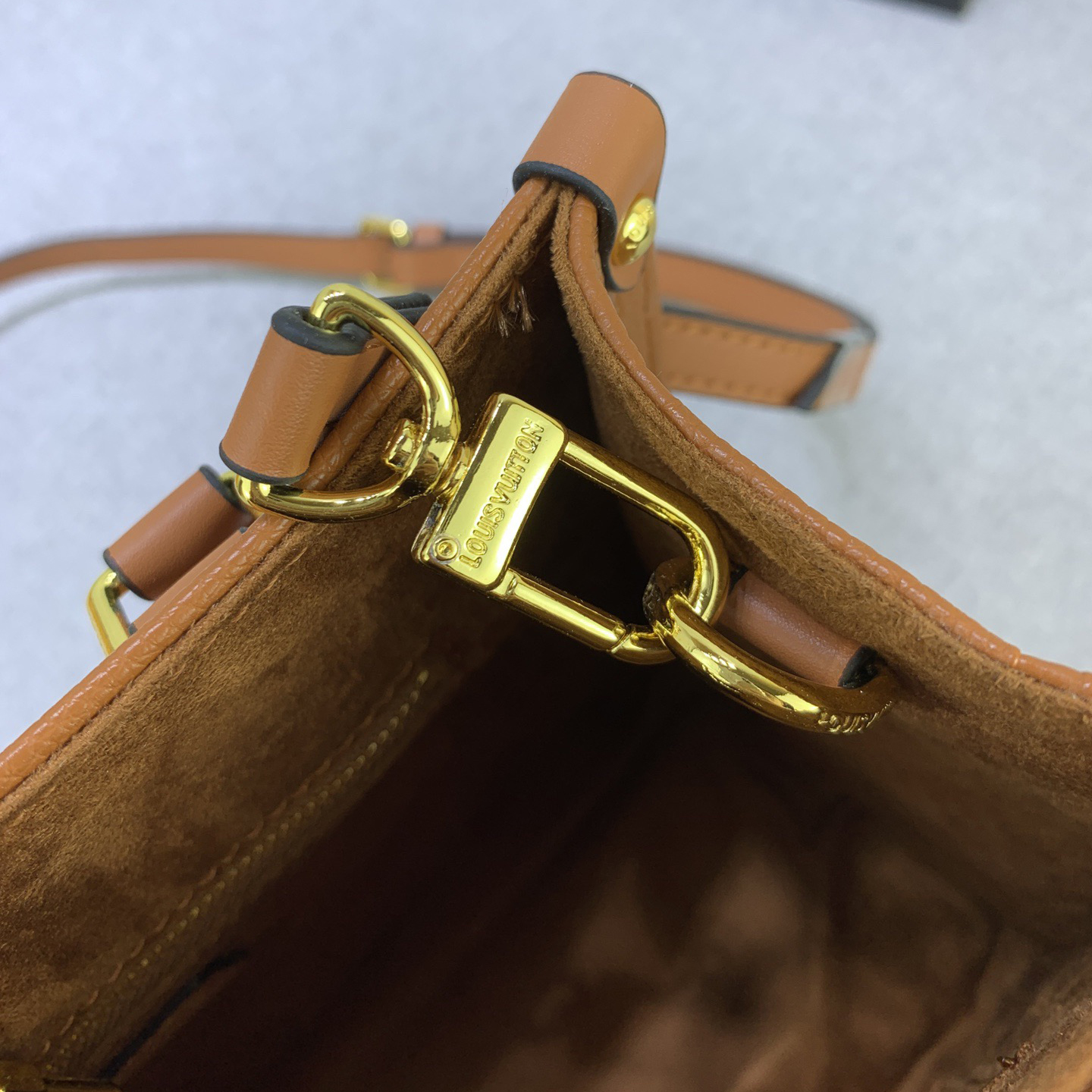 LV Designer Bagss Luxury Bag Printed Handbag The Its Ample Interior Can Accommodate Printed Laptops And Other Office Supplies Fashion Bag High Quality Leather Bag