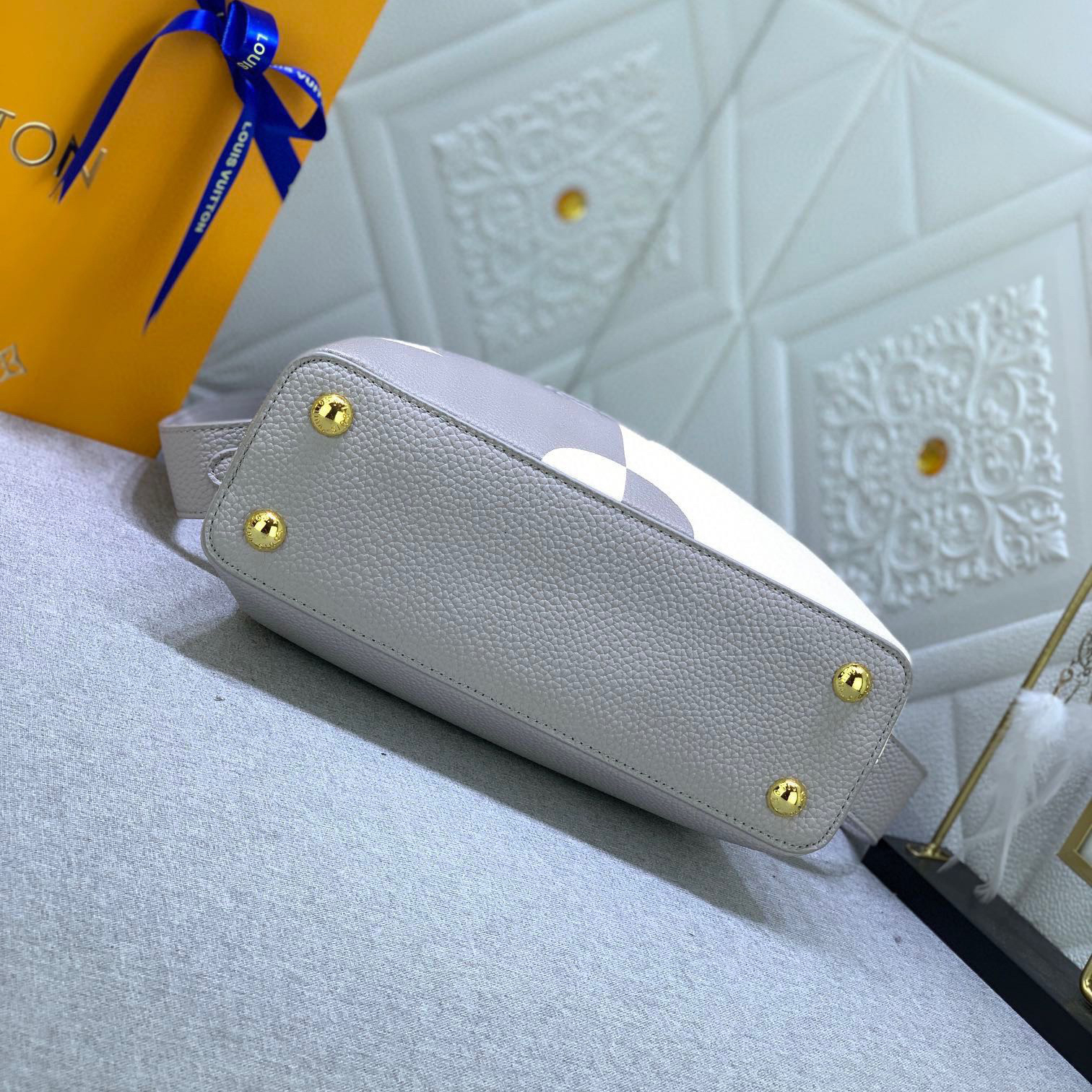 LV Designer Bagss Luxury Bag Shoulder Bag Paired With Lv Letter Iconic Side Rings And Monogram Floral Flip Cover Crossbody Purse Ladies Fashion Bag High Quality Leather Zipper Armpit Bag