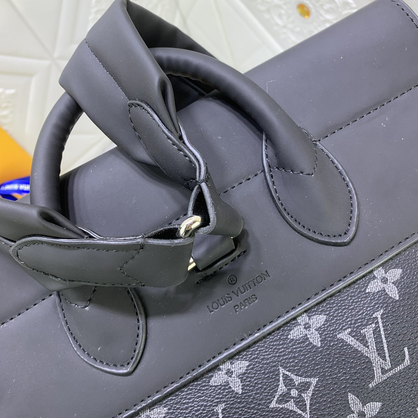 LV Stylish Design Men's And Women's Outdoor Backpack For Studen Backpack Shoulder Simple Yet Sophisticated, Trendy And Cool Style