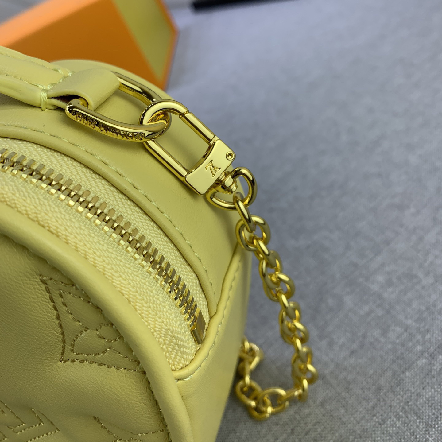 LV Designer Bagss Luxury Love Shape Bag Shoulder Bag Crossbody Purse Ladies Fashion Mini Bag High Quality Leather Zipper Armpit Bag