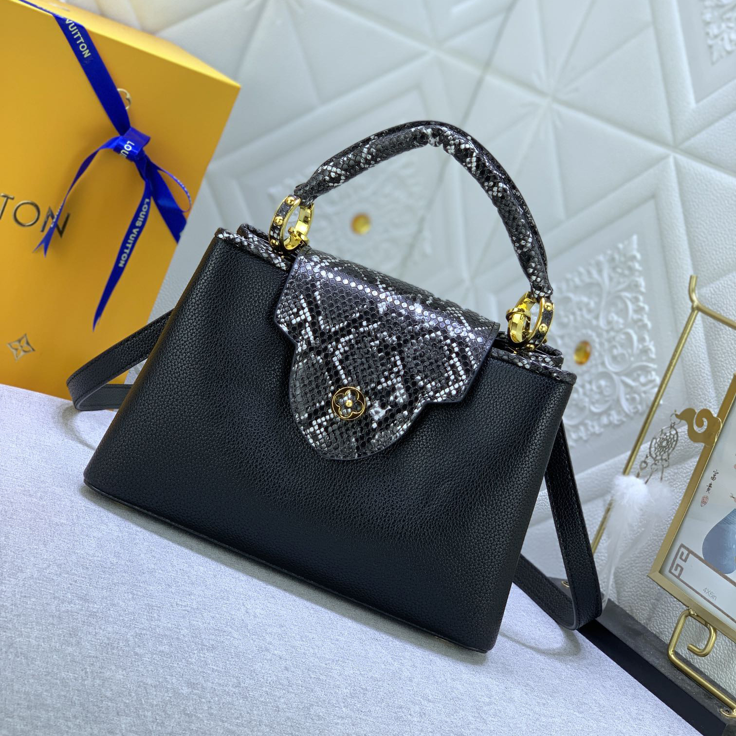 LV Designer Bagss Luxury Bag Shoulder Bag Paired With Lv Letter Iconic Side Rings And Monogram Floral Flip Cover Crossbody Purse Ladies Fashion Bag High Quality Leather Zipper Armpit Bag