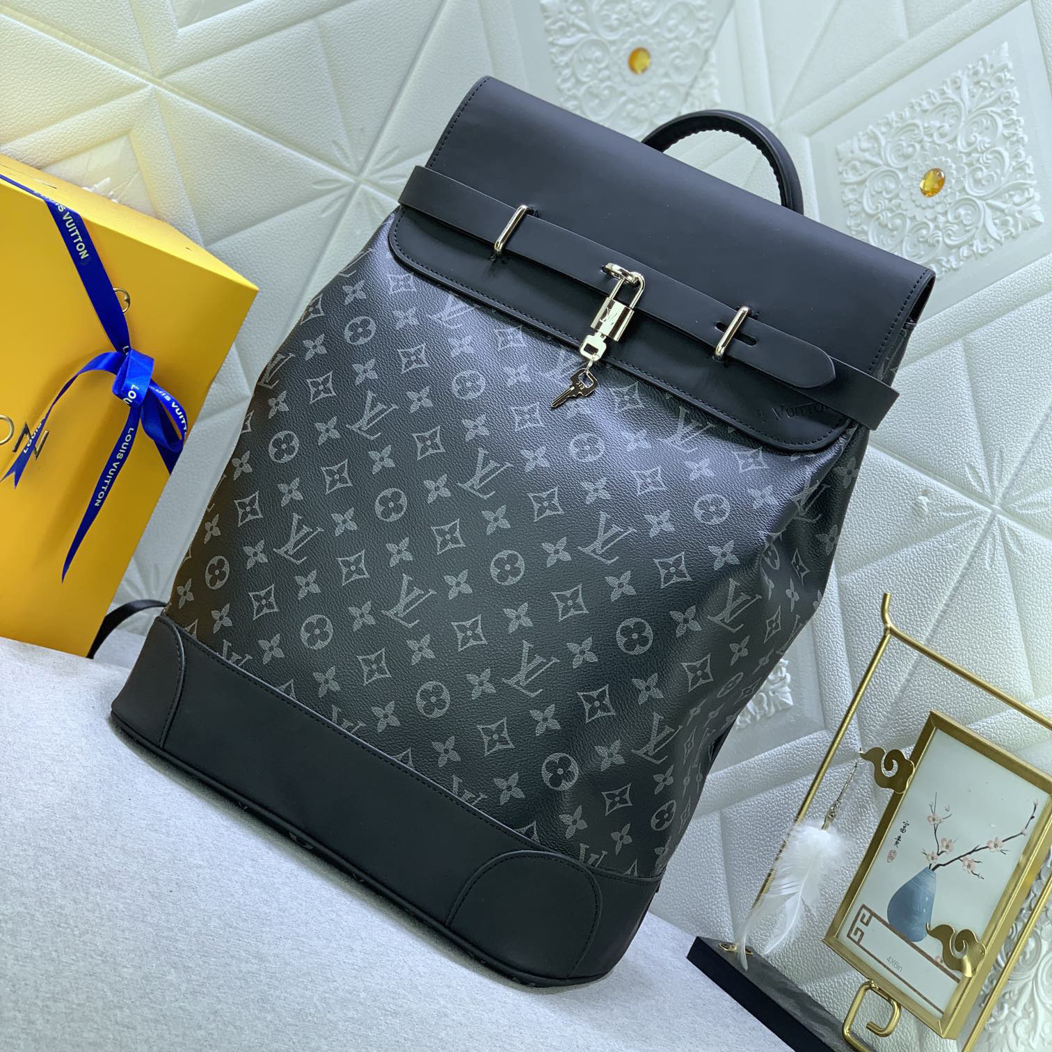 LV Stylish Design Men's And Women's Outdoor Backpack For Studen Backpack Shoulder Simple Yet Sophisticated, Trendy And Cool Style