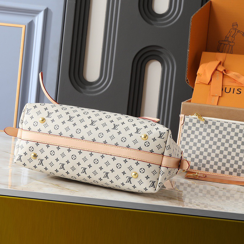 LV Designer Bagss Luxury Bag Shoulder Bag Embossed Leather Abundant Configuration With A Neat Inner Layer Large Inner Bag Ladies Fashion Bag High Quality Leather Bag