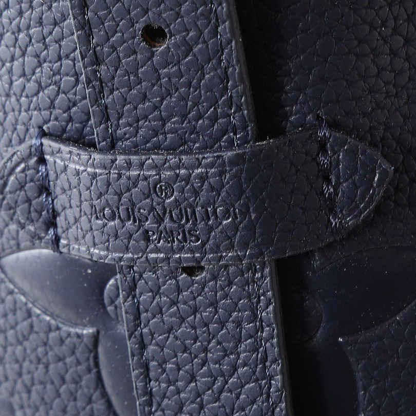 LV Designer Bagss Luxury Bag Shoulder Bag Canvas and leather edging create a design that fits the body shape Large inner bag Ladies Fashion Bag High Quality Leather Bag