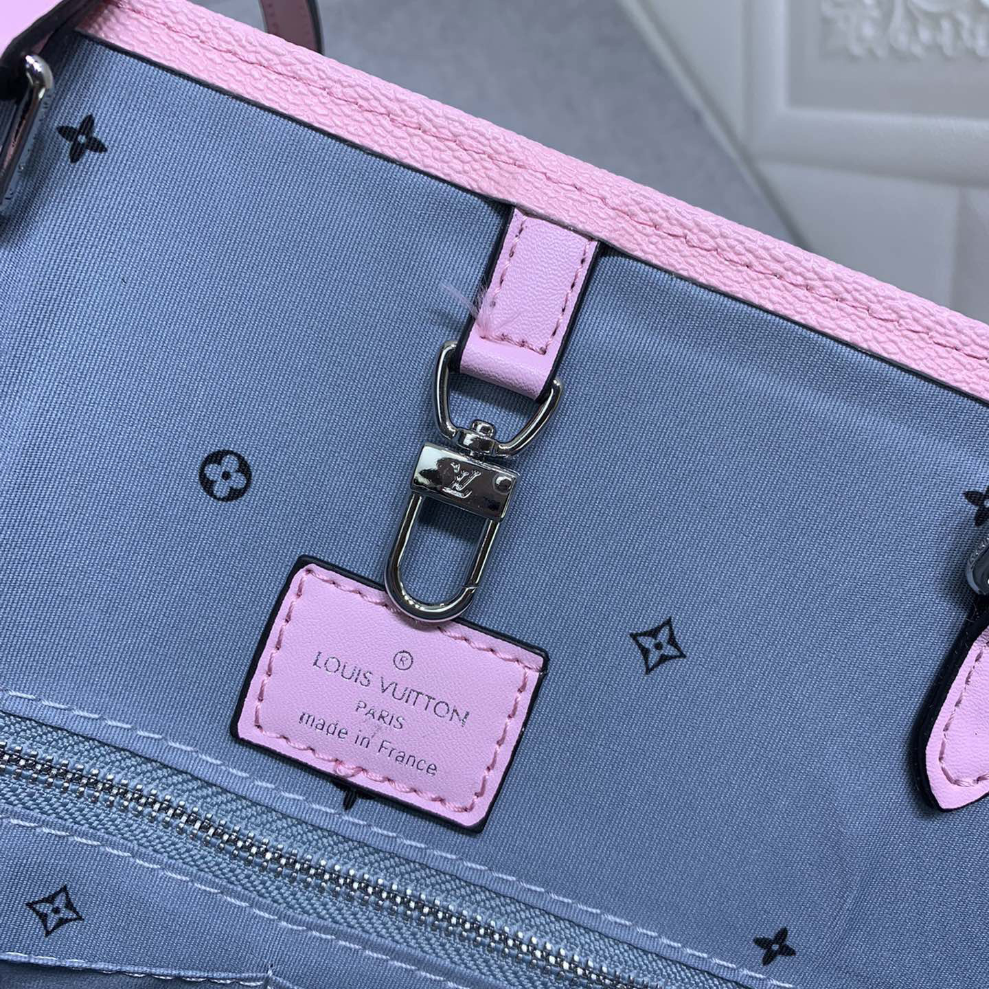 LV Designer Bag Fashion Luxury Bag Crossbody Bag Handbag Women's Casual Handbag Fashion Chain Crossbody Bag Women's Large Capacity Bag