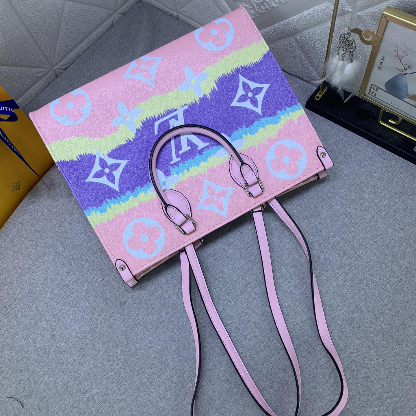 LV Designer Bag Fashion Luxury Bag Crossbody Bag Handbag Women's Casual Handbag Fashion Chain Crossbody Bag Women's Large Capacity Bag