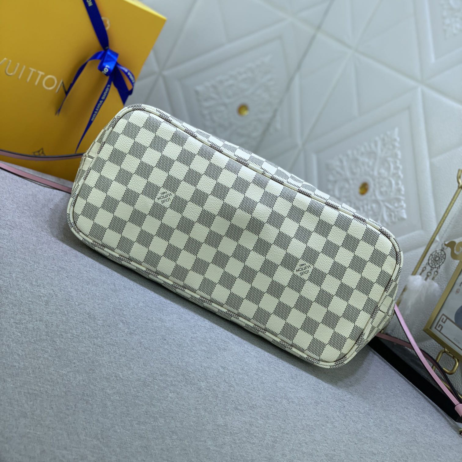 LV Designer Bagss Luxury Bag Classic Handbag Disassembly Woven Leather Strap Printed Handbag The Its Ample Interior Can Accommodate Printed Laptops And Other Office Supplies Fashion Bag High Quality Leather Bag