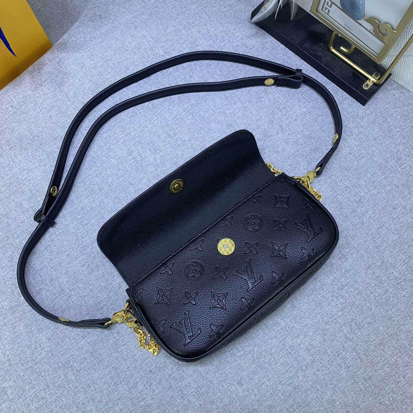 LV Designer Bagss Luxury Bag Classic Handbag Both The Chain And Adjustable Leather Shoulder Strap Can Be Disassembled Fashion Bag High Quality Leather Bag