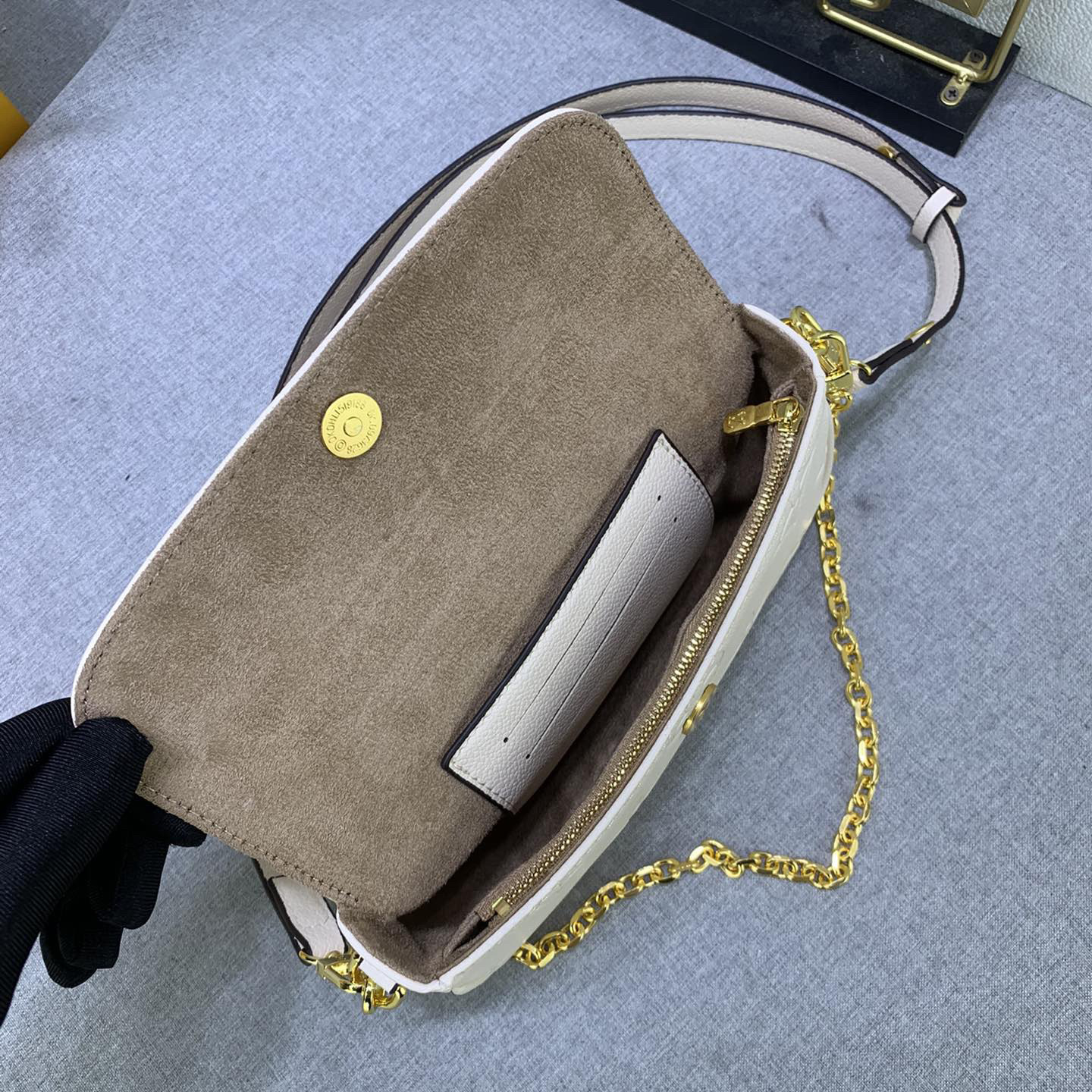 LV Designer Bagss Luxury Bag Classic Handbag Both The Chain And Adjustable Leather Shoulder Strap Can Be Disassembled Fashion Bag High Quality Leather Bag