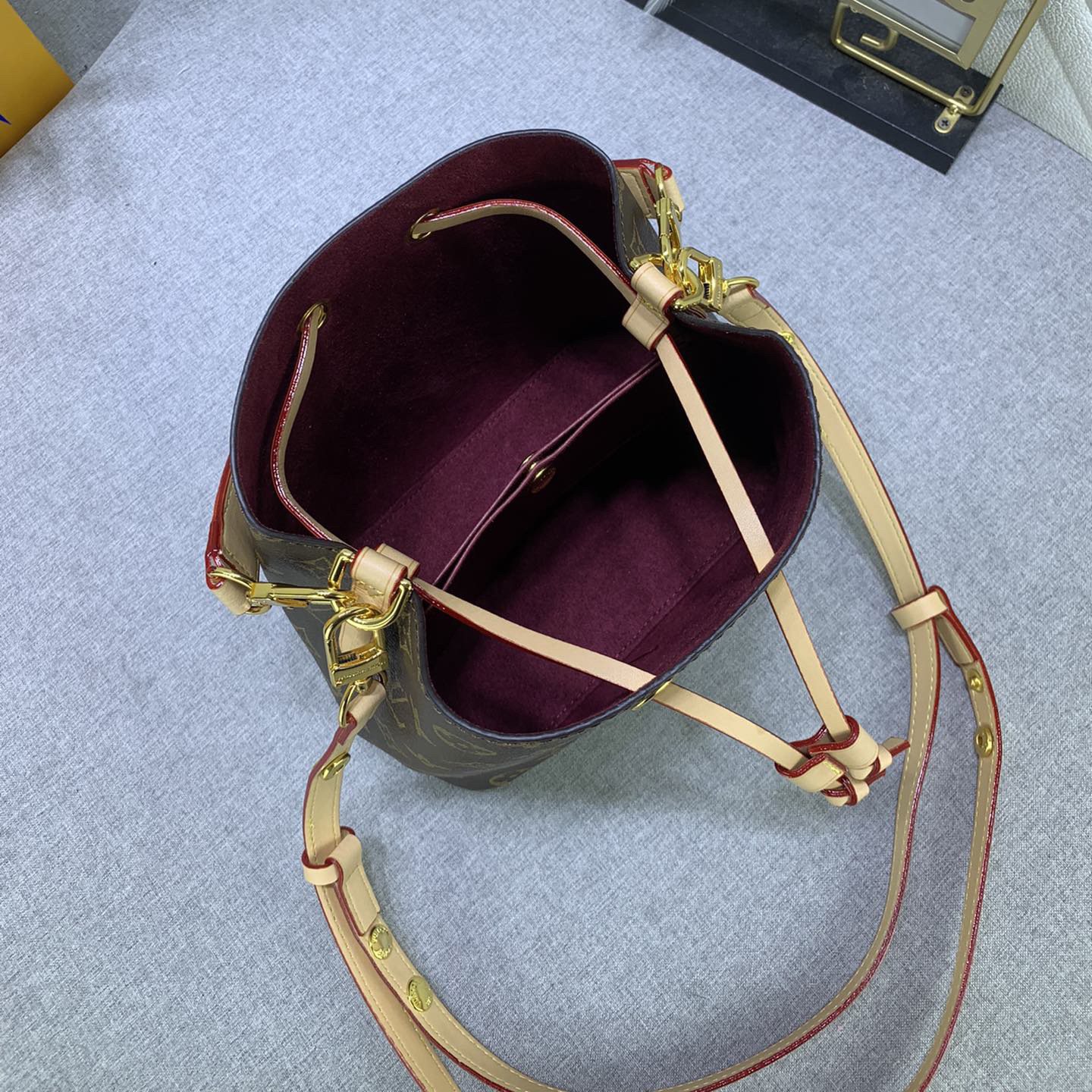 LV Designer Bagss Luxury Bag Classic Handbag Bucket Bag Detachable Handle And Detachable And Adjustable Strap Fashion Bag High Quality Leather Bag