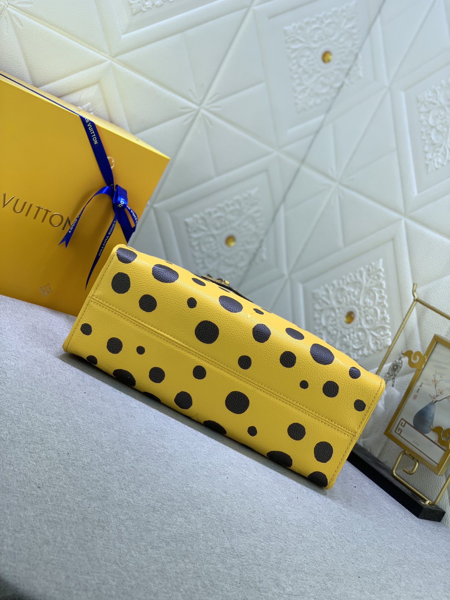 LV Designer Bagss Luxury Bag Classic Handbag Both The Chain And Adjustable Leather Shoulder Strap Can Be Disassembled The Canvas Surface Iconic Polka Dots Of Yayoi Kusanagi Fashion Bag High Quality Leather Bag