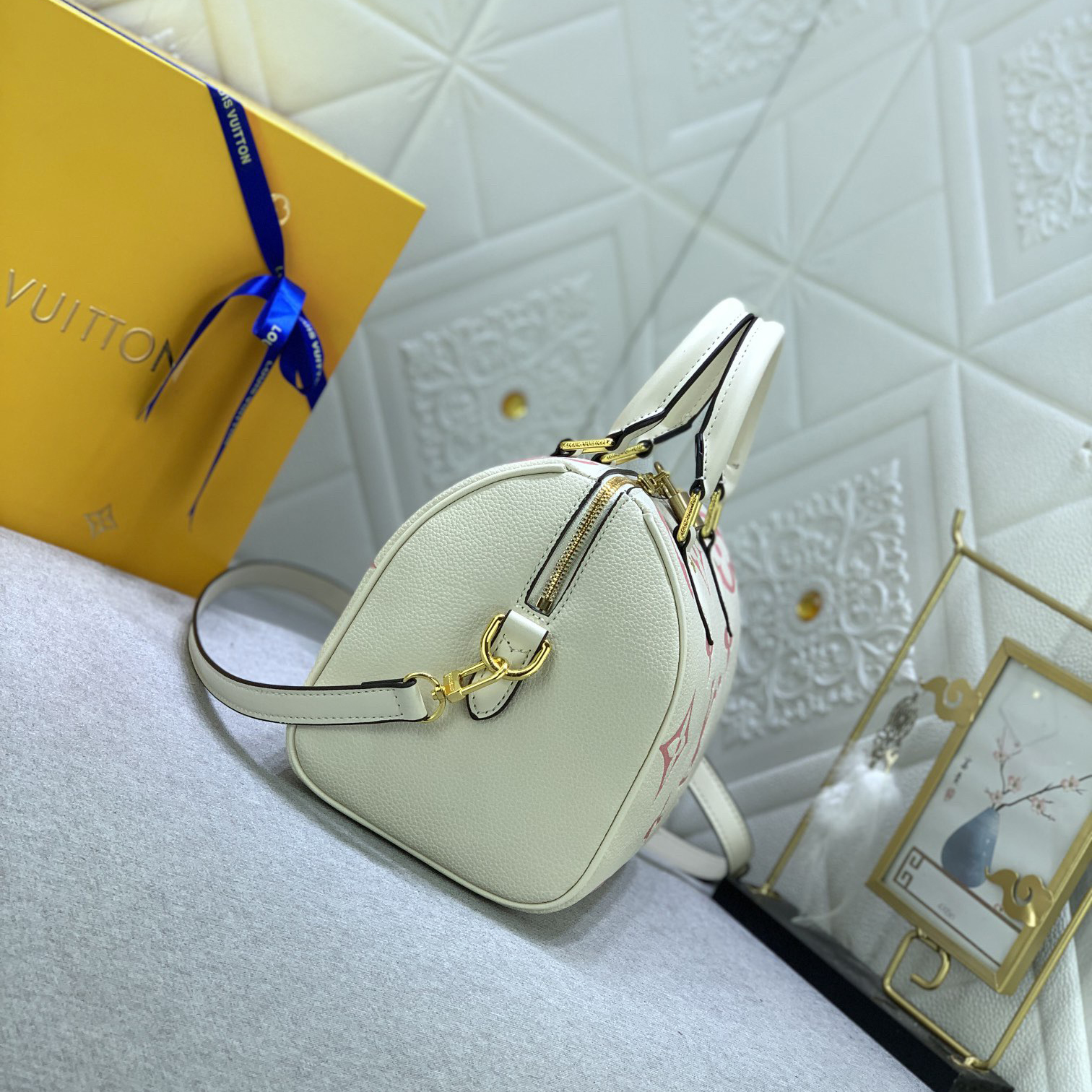 LV Designer Bag Luxury Leather Crossbody Shoulder Underarm Bag Ladies Women's Fashion Printed Chain Zipper Closure Purse