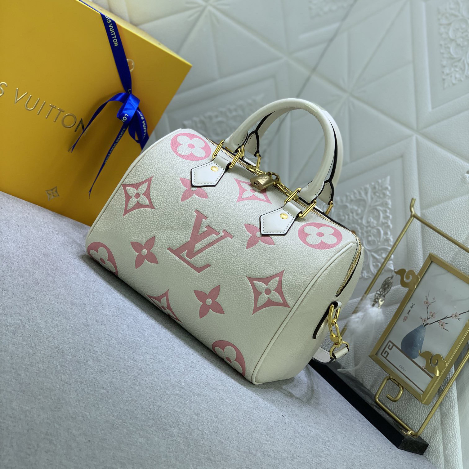 LV Designer Bag Luxury Leather Crossbody Shoulder Underarm Bag Ladies Women's Fashion Printed Chain Zipper Closure Purse