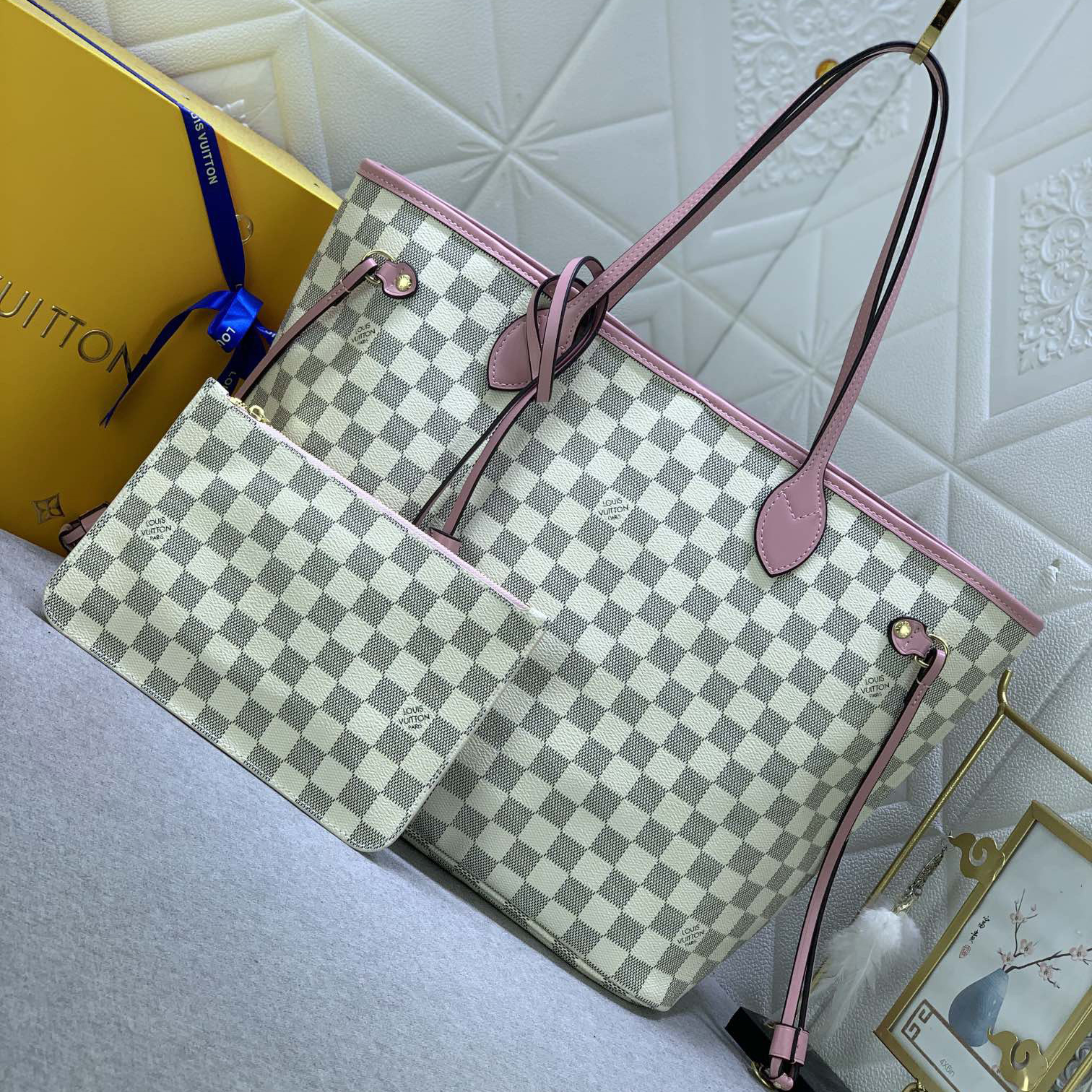 LV Designer Bagss Luxury Bag Classic Handbag Disassembly Woven Leather Strap Printed Handbag The Its Ample Interior Can Accommodate Printed Laptops And Other Office Supplies Fashion Bag High Quality Leather Bag