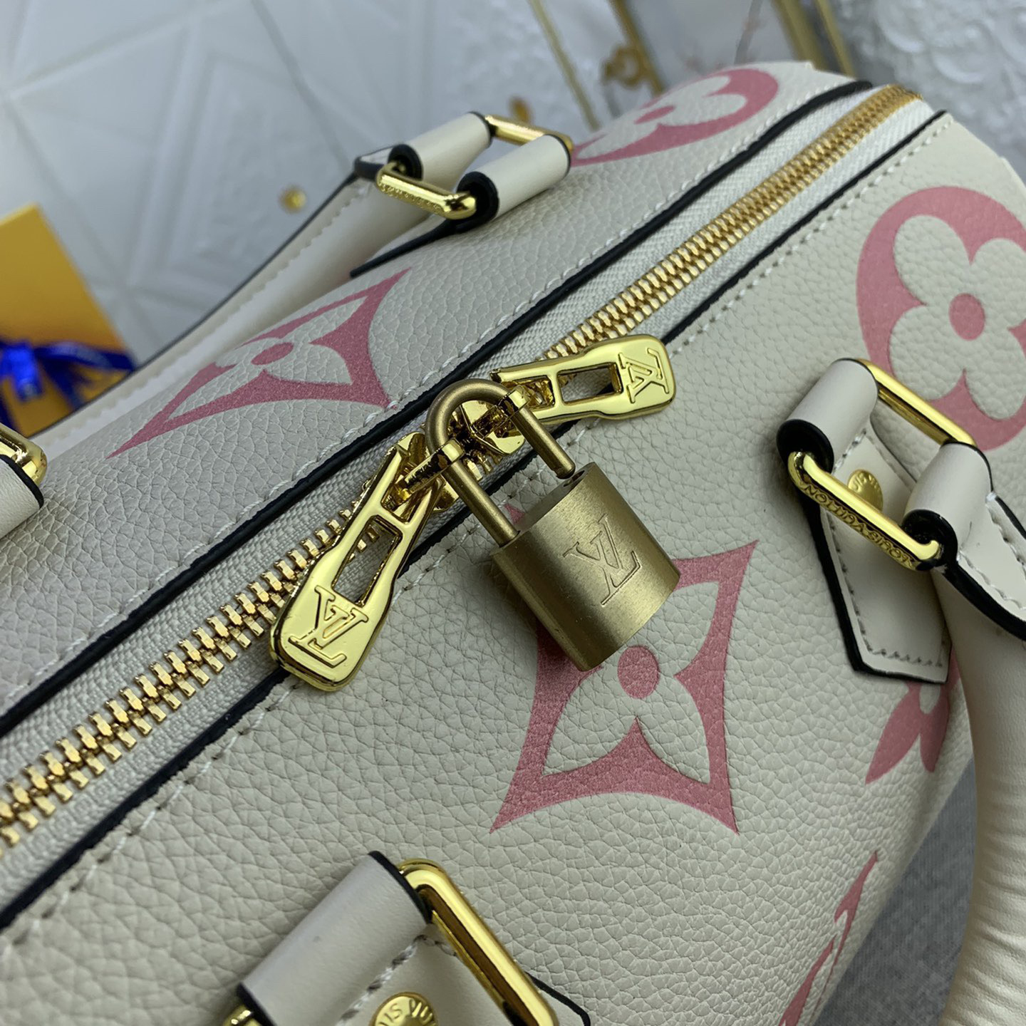 LV Designer Bag Luxury Leather Crossbody Shoulder Underarm Bag Ladies Women's Fashion Printed Chain Zipper Closure Purse