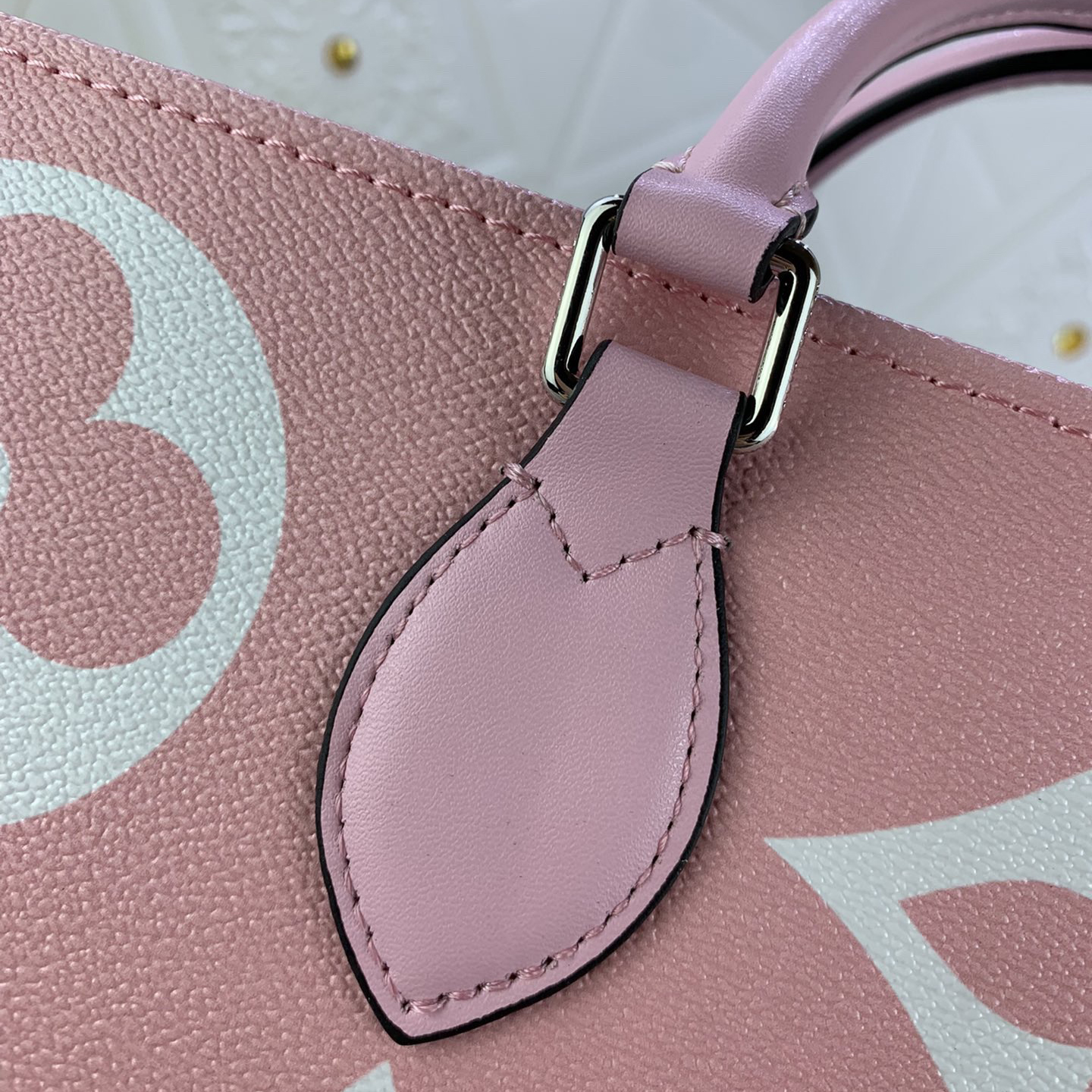 LV Designer Bag Fashion Luxury Bag Crossbody Bag Handbag Women's Casual Handbag Fashion Chain Crossbody Bag Women's Large Capacity Bag