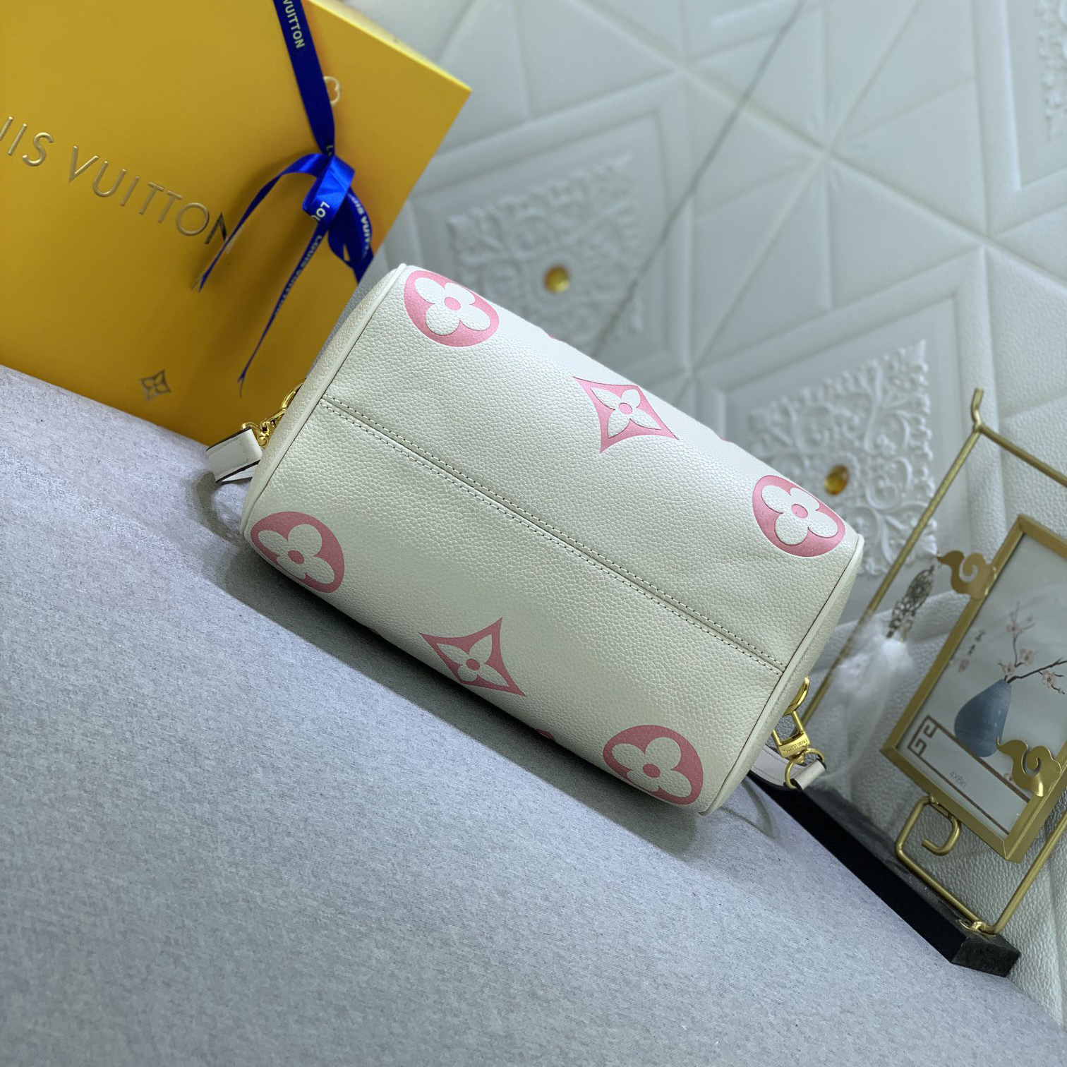 LV Designer Bag Luxury Leather Crossbody Shoulder Underarm Bag Ladies Women's Fashion Printed Chain Zipper Closure Purse