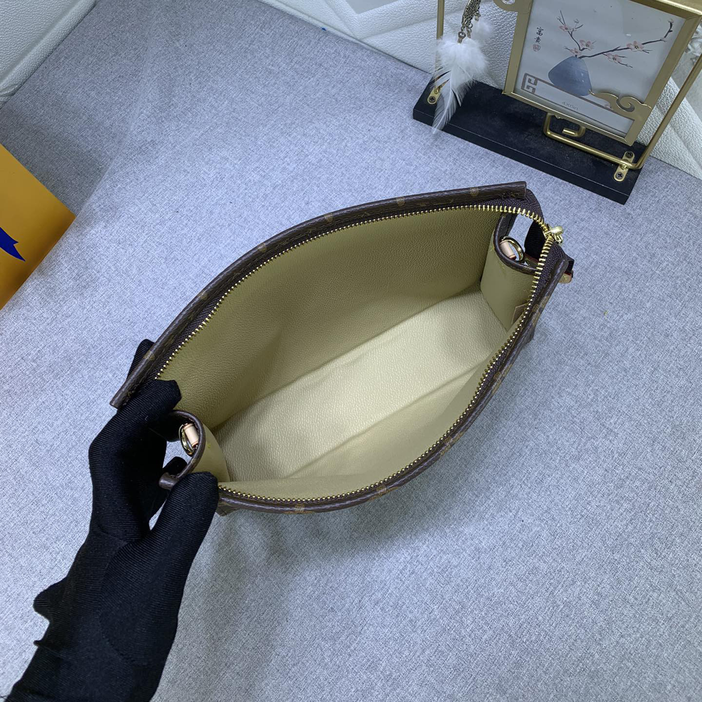 LV Designer Bagss Luxury Bag Classic Handbag Retro Print Unisex Bag Adjustable Shoulder Straps Can Also Be Removed Women High Quality Leather Bag