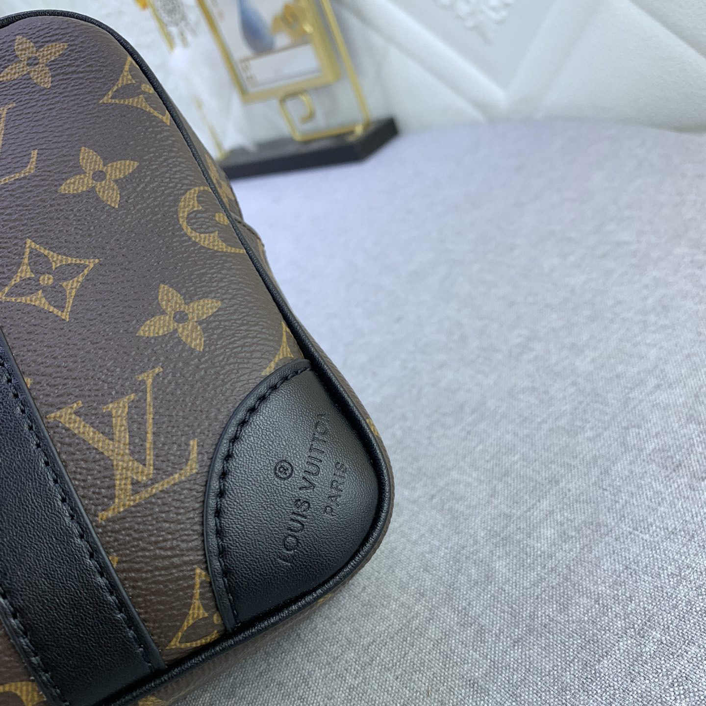 LV Designer Bag Shoulder Bag Luxury Bag Cosmetic Bag Wash Bag Wallet Crossbody Designer Bag Ladies Casual Handbag Chain Ladies Mini Bag