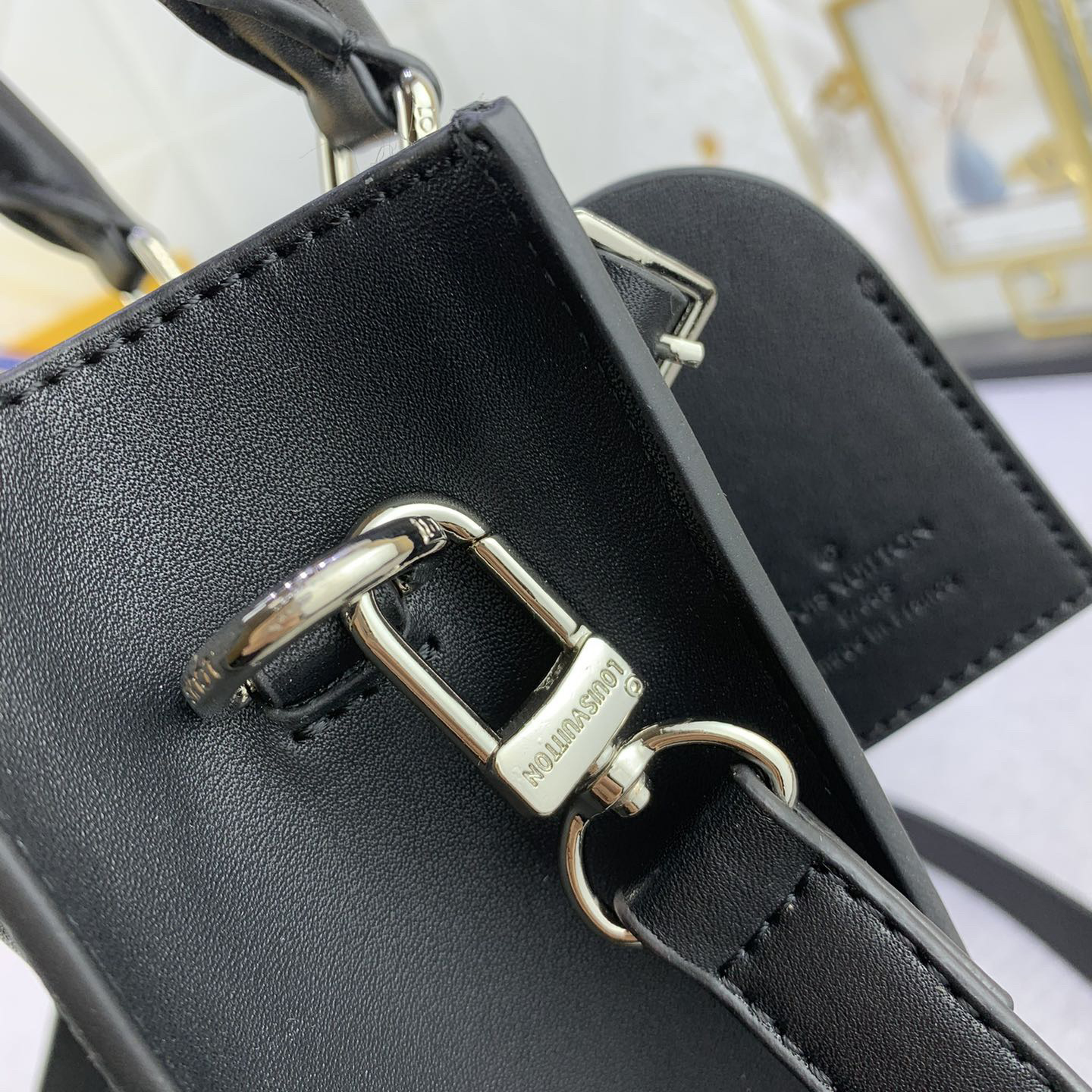 LV Designer Bagss Luxury Bag Classic Handbag Leisure Mini Bag Can Accommodate Smartphones, Wallets, And Keys Women High Quality Leather Bag