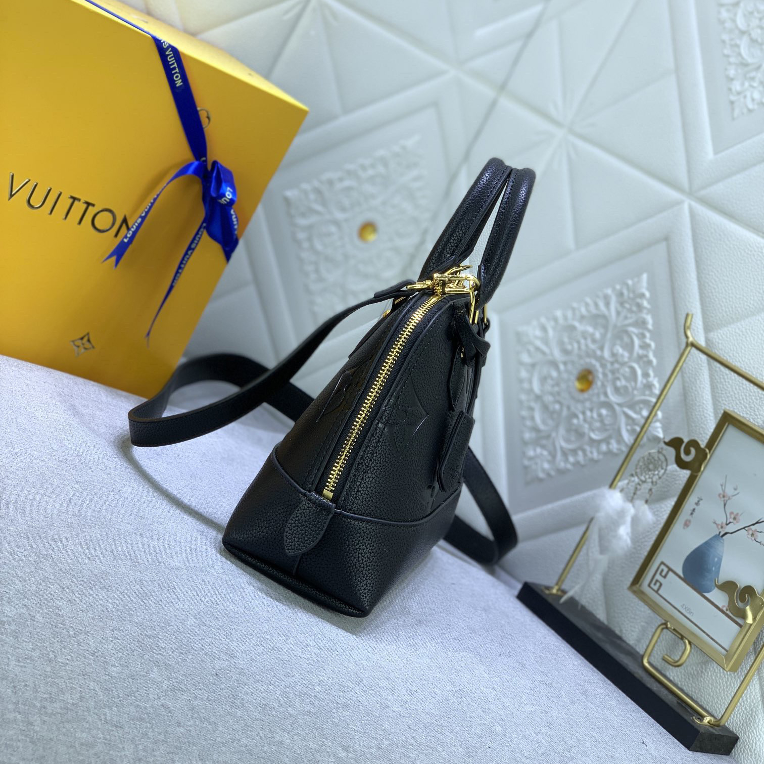 LV Designer Bagss Luxury Bag Classic Handbag Leisure Bag Embossed Shell Bag Fashion Women High Quality Leather Bag